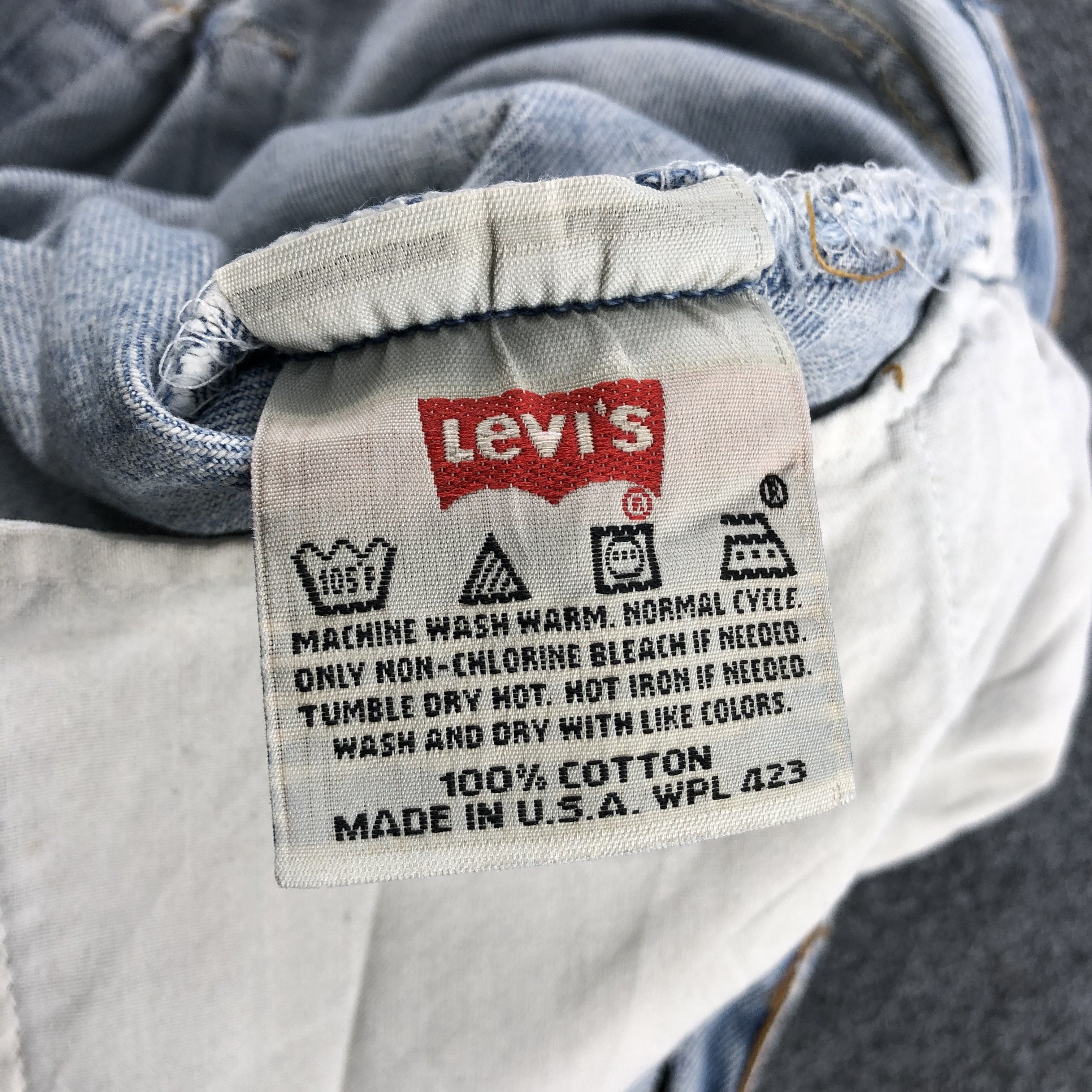 Levi's × Vintage Vintage 90s Light Wash Levis 501 Jeans Skull Patch-JM971 Size US 31 - 10 Thumbnail