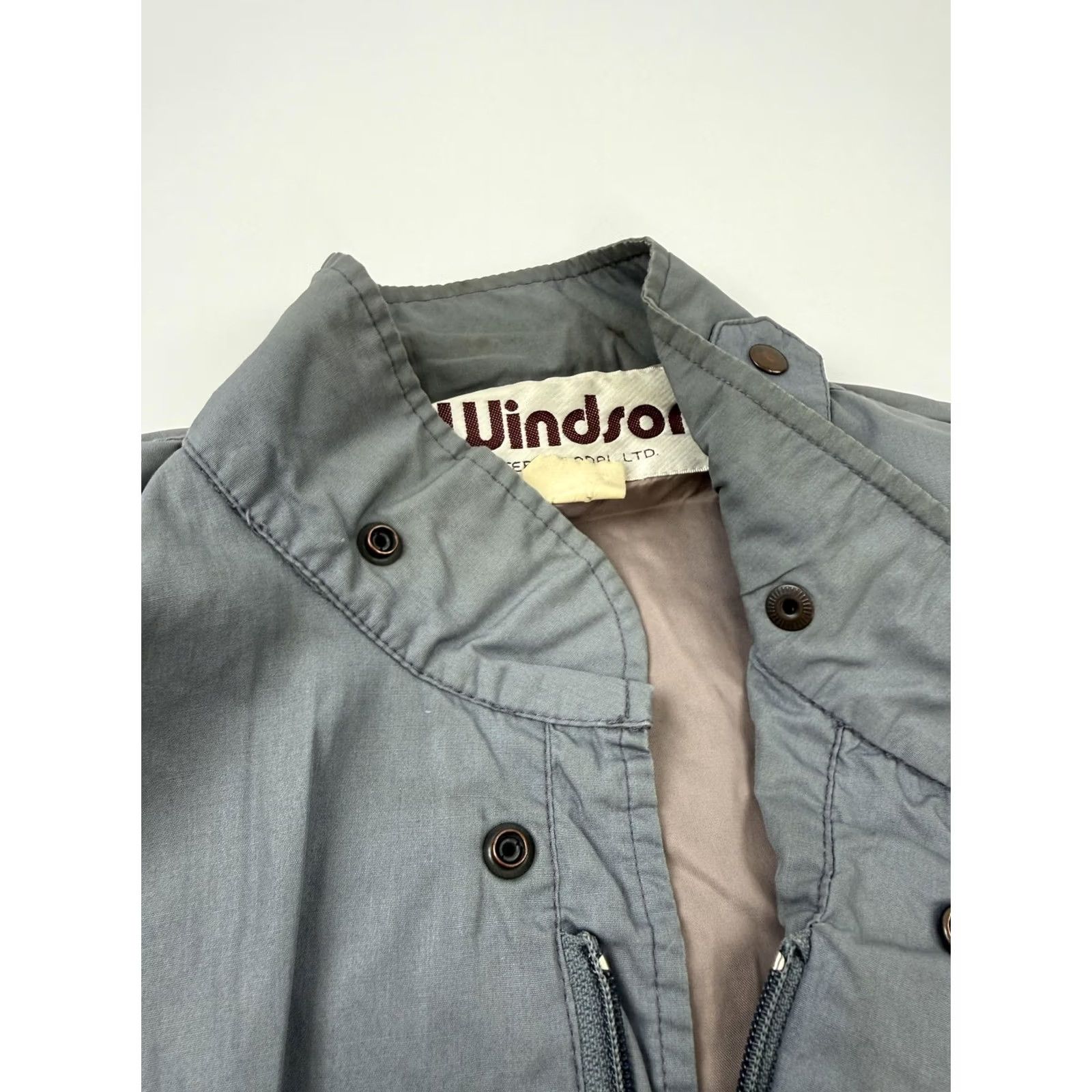 Vintage VINTAGE Windsor Jacket Mens Large Gray Nylon Bomber Full Zip Lined Insulated Size US L / EU 52-54 / 3 - 6 Thumbnail