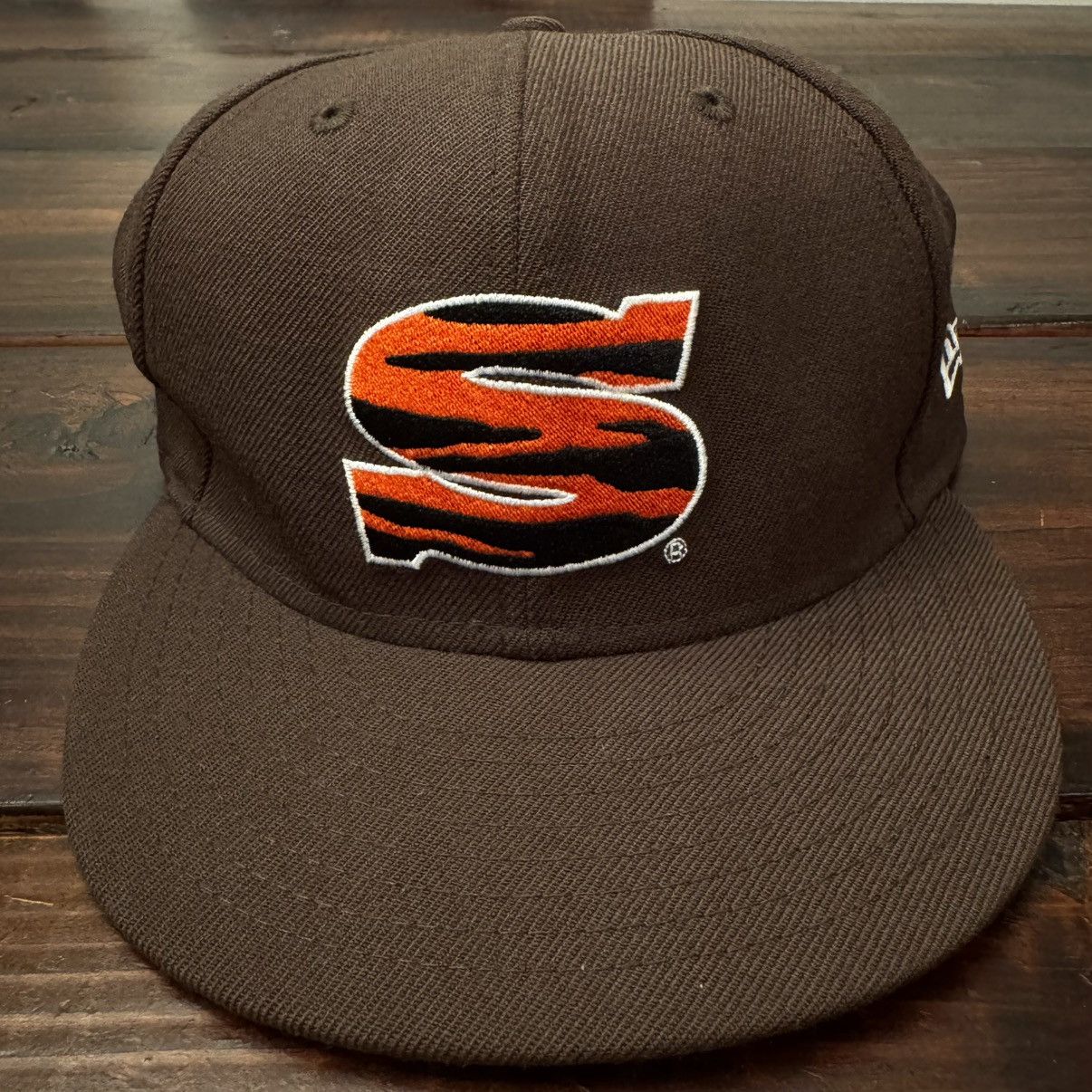 Supreme Supreme Zebra Stripe New Era Fitted Hat Size ONE SIZE - 1 Thumbnail