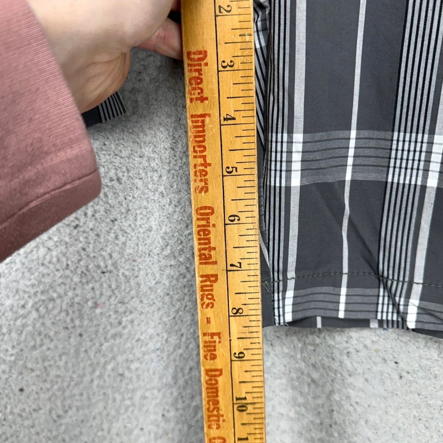 Croft & Barrow VINTAGE Croft Barrow Mens Classic Plaid Shorts 38X9 Grey Relaxed Fit Khakis Casual NEW Size US 38 / EU 54 - 7 Thumbnail