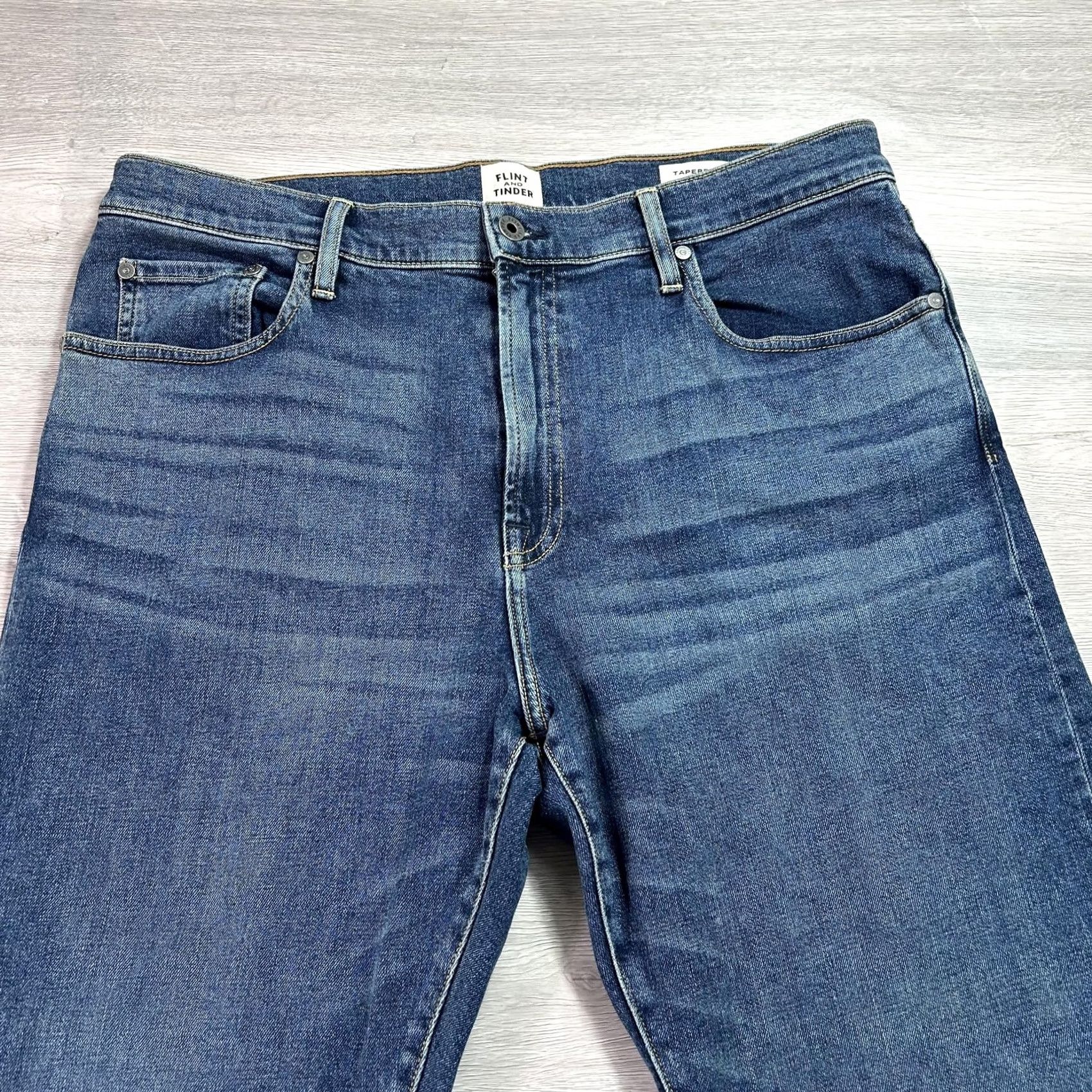 Flint And Tinder Flint and Tinder Jeans Mens 36x32 Blue Tapered Slim Stretch Denim Medium Wash Jeans Size US 36 / EU 52 - 3 Thumbnail