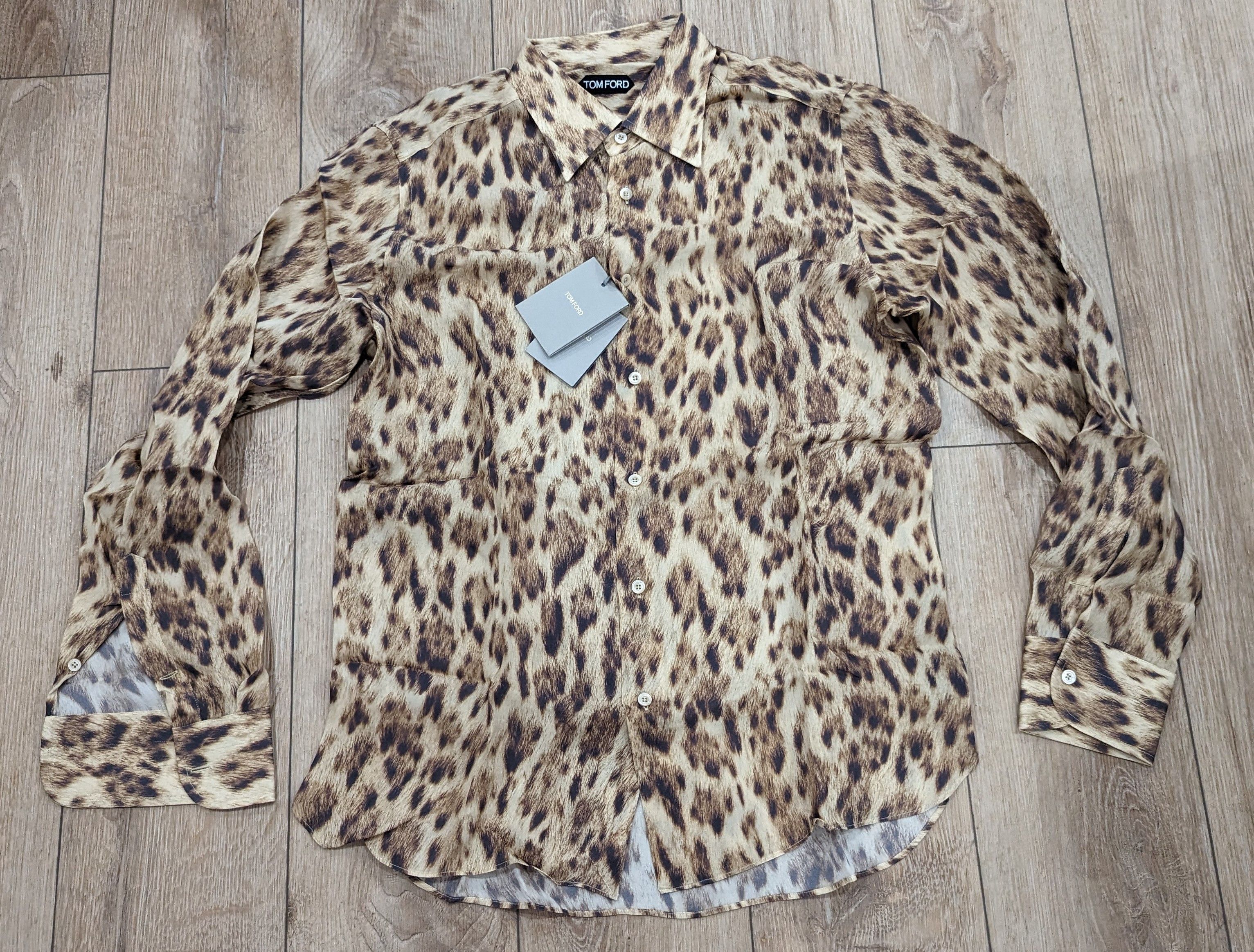 image of Tom Ford Cotton Cheetah Print Long sleeve Button Up Shirt 42 Us 16.5, Men's (Size Large)