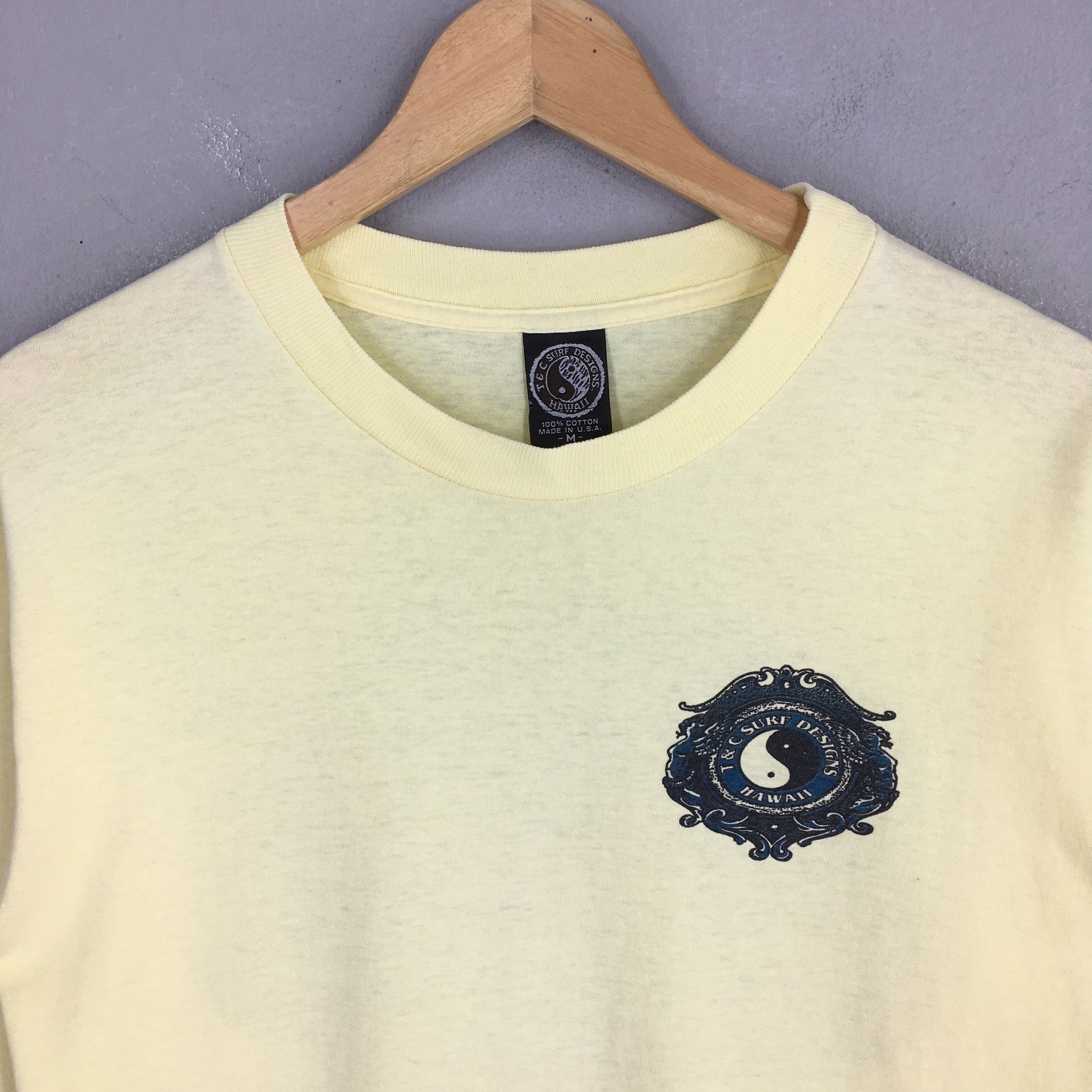 Vintage Vintage 90's T&C Surf Designs Ying Yang Yellow Tshirt Size M Size US M / EU 48-50 / 2 - 3 Thumbnail