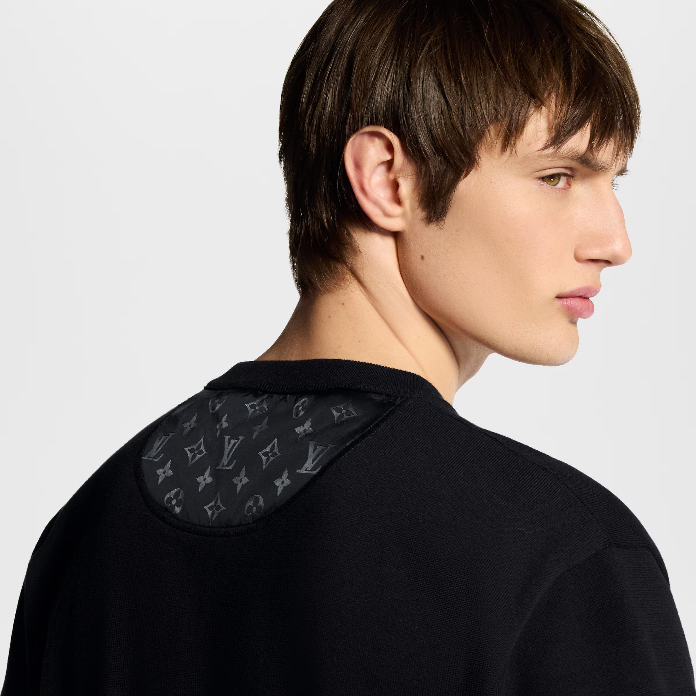 Louis Vuitton T-Shirt With Technical Signature Details Size US S / EU 44-46 / 1 - 3 Thumbnail