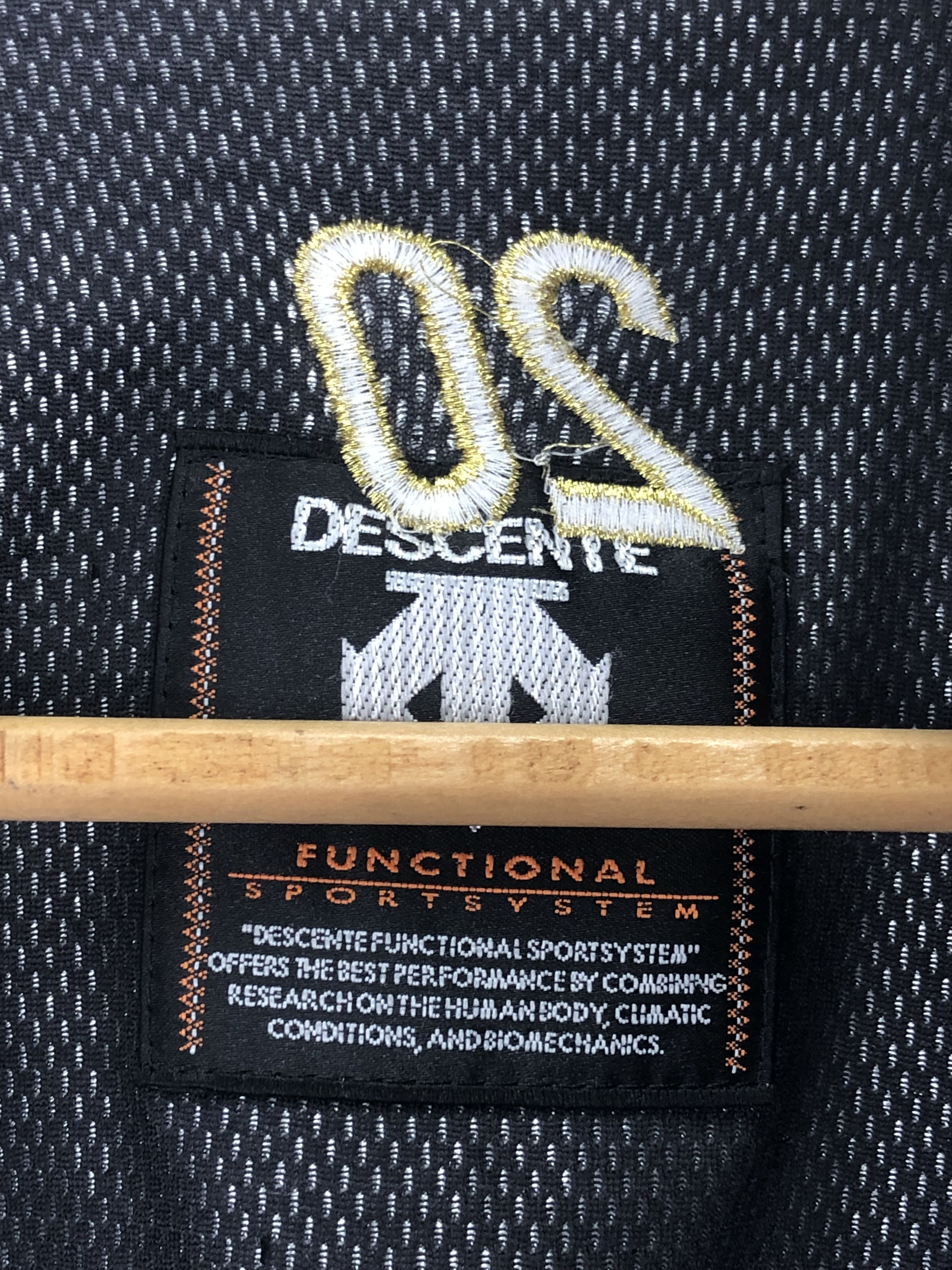 Descente × Vintage Vintage Descent Light Jacket Varsity Style J0752 Size US L / EU 52-54 / 3 - 11 Thumbnail