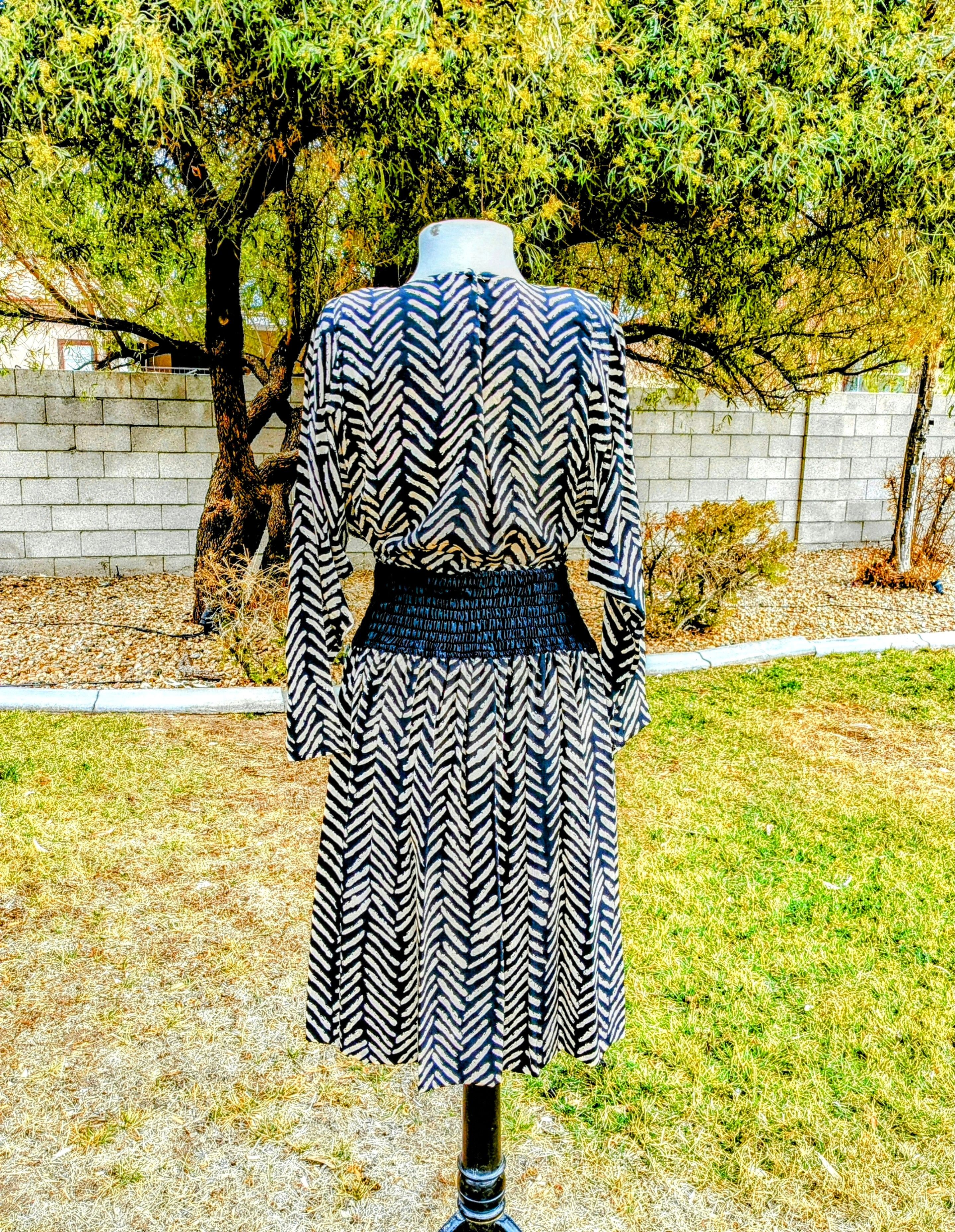 Vintage Maggy London by Jeannene Booher White Stripe Silk Midi Dress Size S / US 4 / IT 40 - 4 Thumbnail
