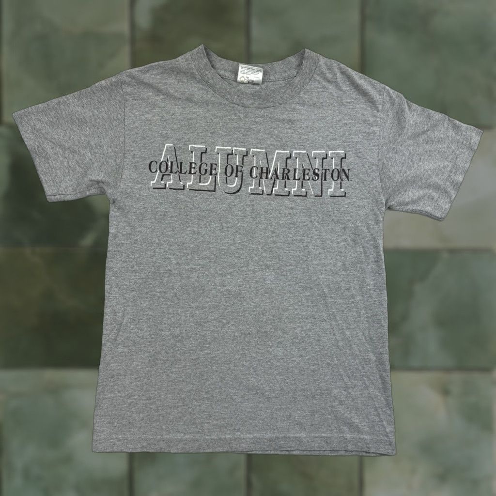 Vintage Vintage College Of Charleston Alumni T Shirt Adult Small Gray School Y2K Logo Size US S / EU 44-46 / 1 - 1 Thumbnail