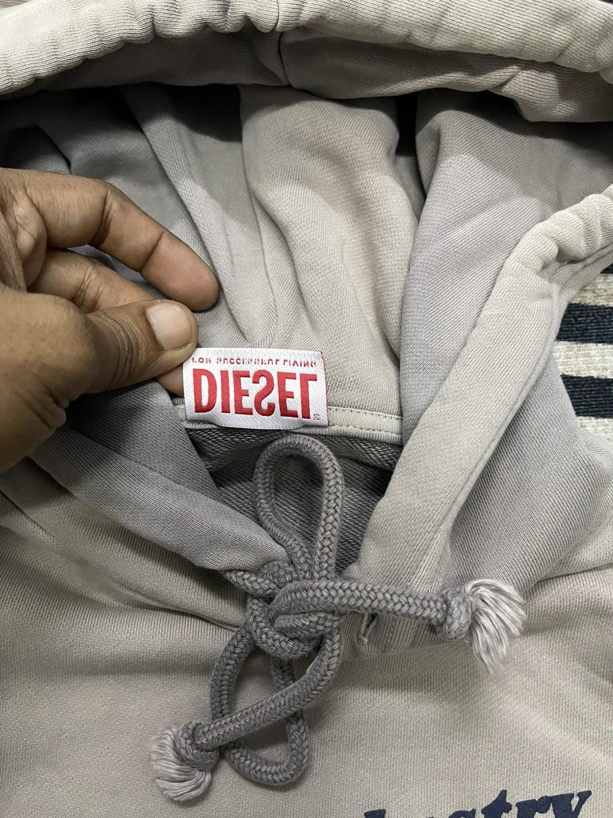 Diesel VINTAGE Y2K DIESEL INDUSTRY DENIM DIVISION FADED HOODIE Size S / US 4 / IT 40 - 9 Thumbnail