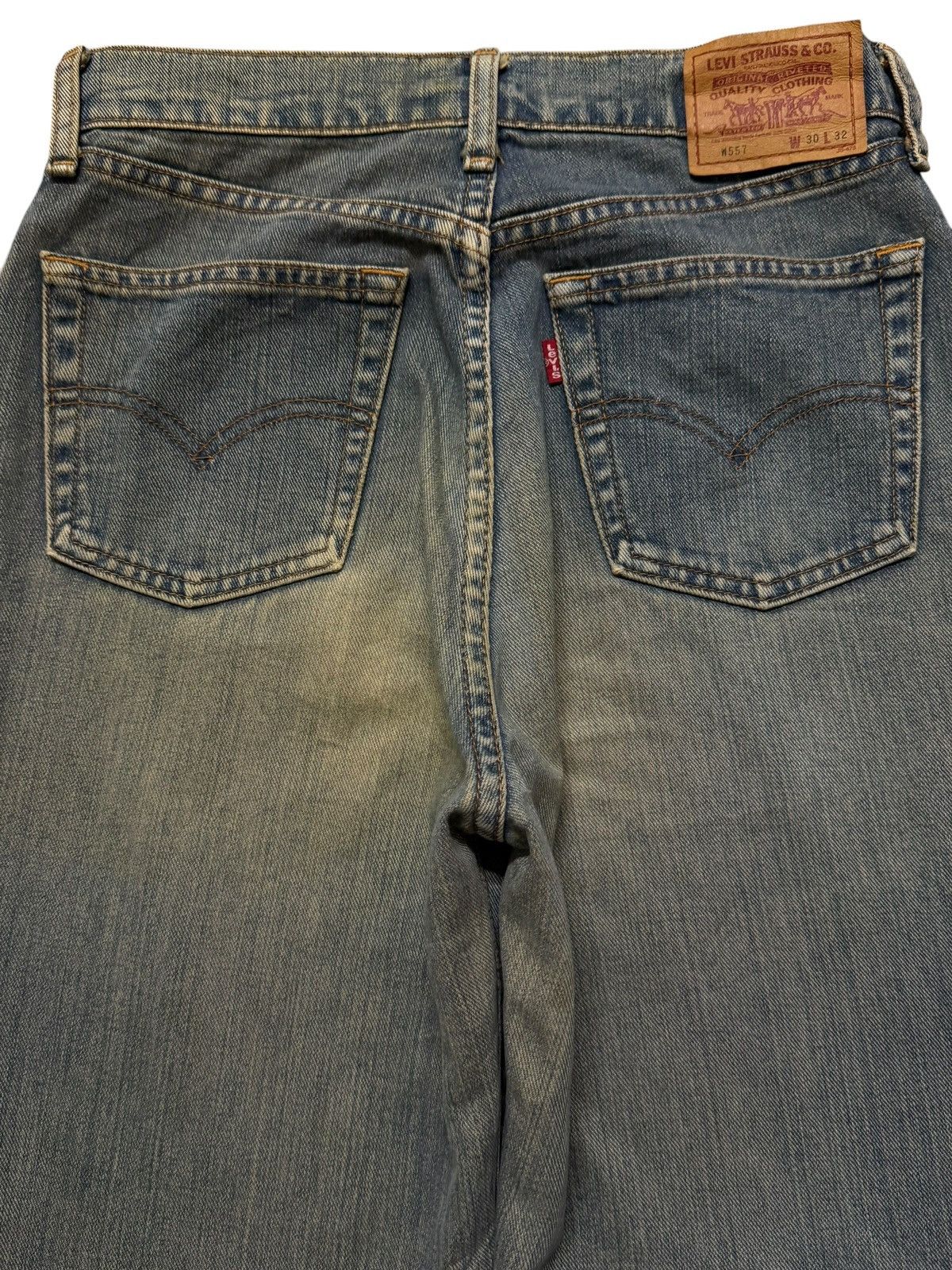 Levi's Vintage 90s Levis 557 Blue Mud Wash Wide Leg Bootcut Loose Size US 28 / EU 44 - 4 Thumbnail