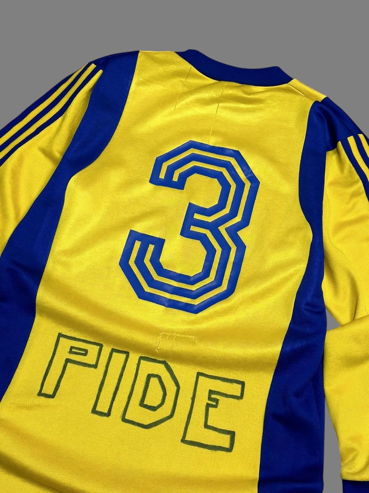 Vintage Adidas Retro 1990s Football Top Longsleeve Yellow Vintage Size US M / EU 48-50 / 2 - 9 Thumbnail