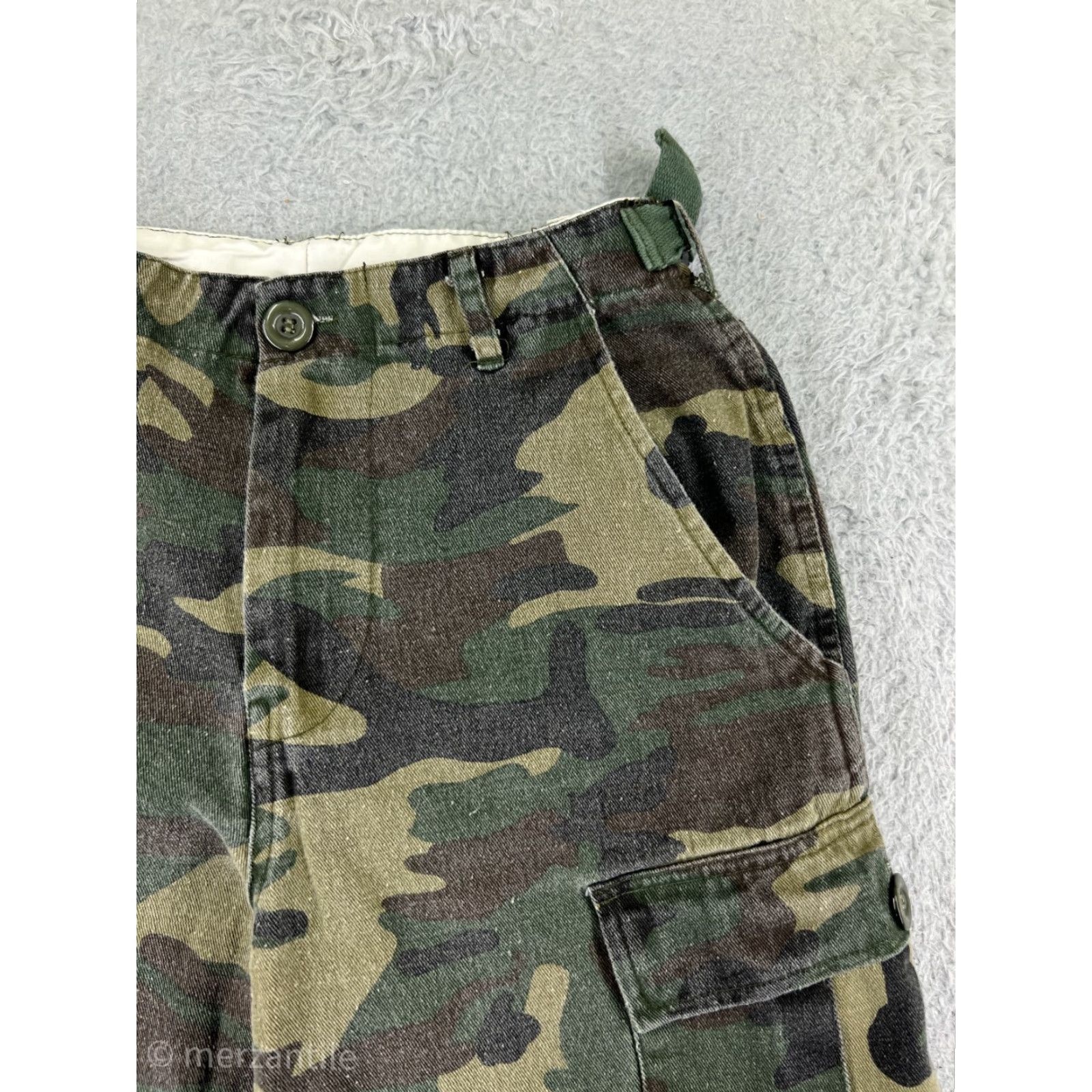 Fashion Nova Fashion Nova Jeans Womens Small Green Camouflage Denim 5-Pocket Stretch Regular Inseam 27 in Cotton Blend Ramie Blend Cotton Denim Size 28" / US 6 / IT 42 - 7 Thumbnail