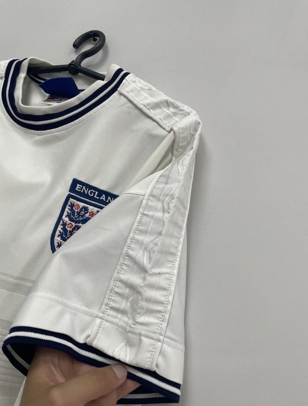 Umbro England 1999/2001 Home Football Shirt Soccer Jersey Umbro Size US XL / EU 56 / 4 - 5 Thumbnail