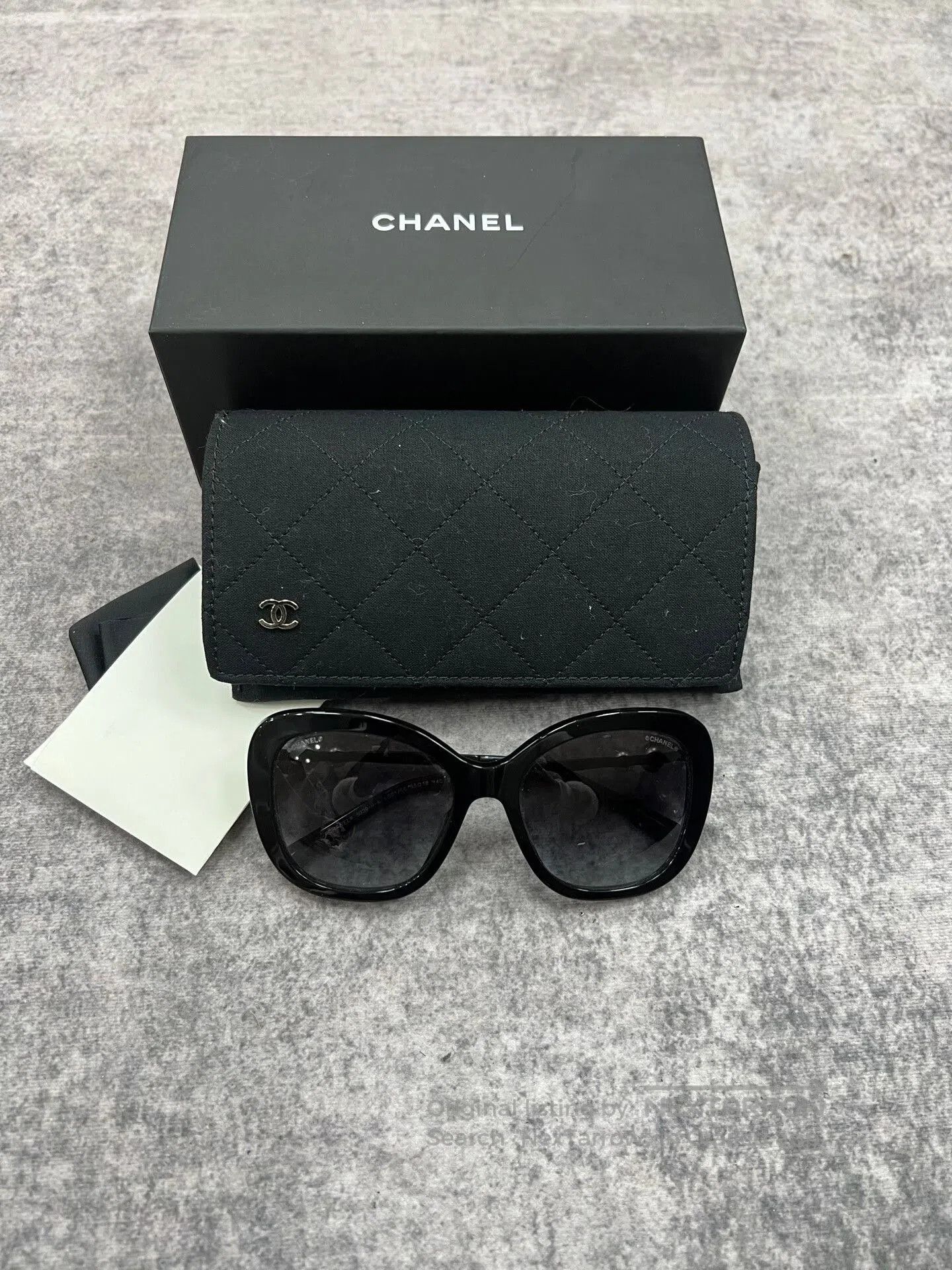 Chanel Chanel Pearl Sunglasses. Size ONE SIZE - 1 Thumbnail