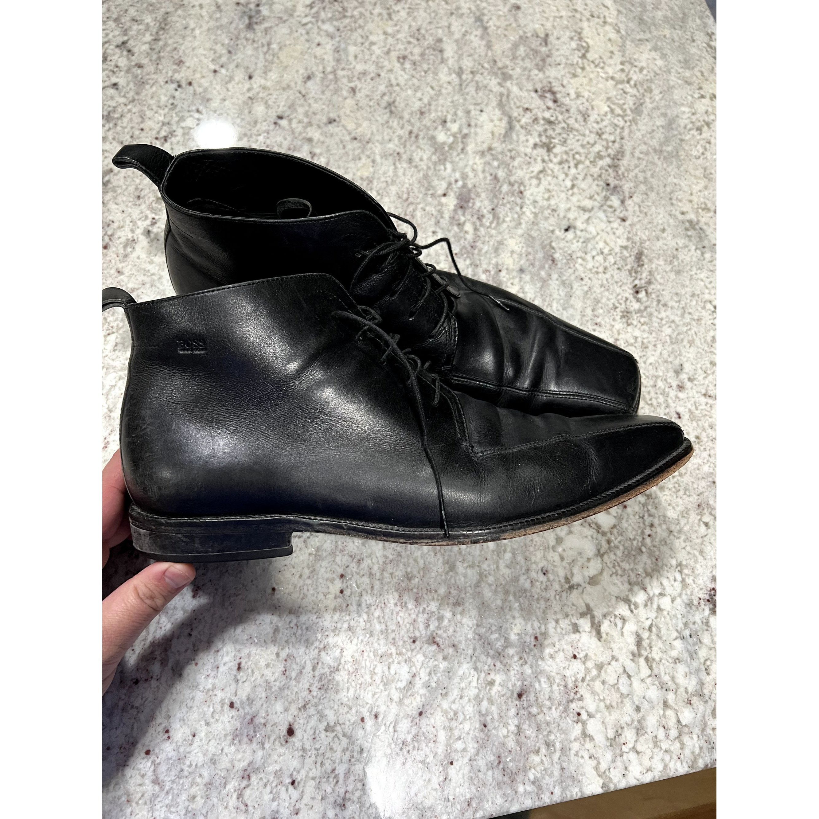 Hugo Boss Leather Boots - Size 9