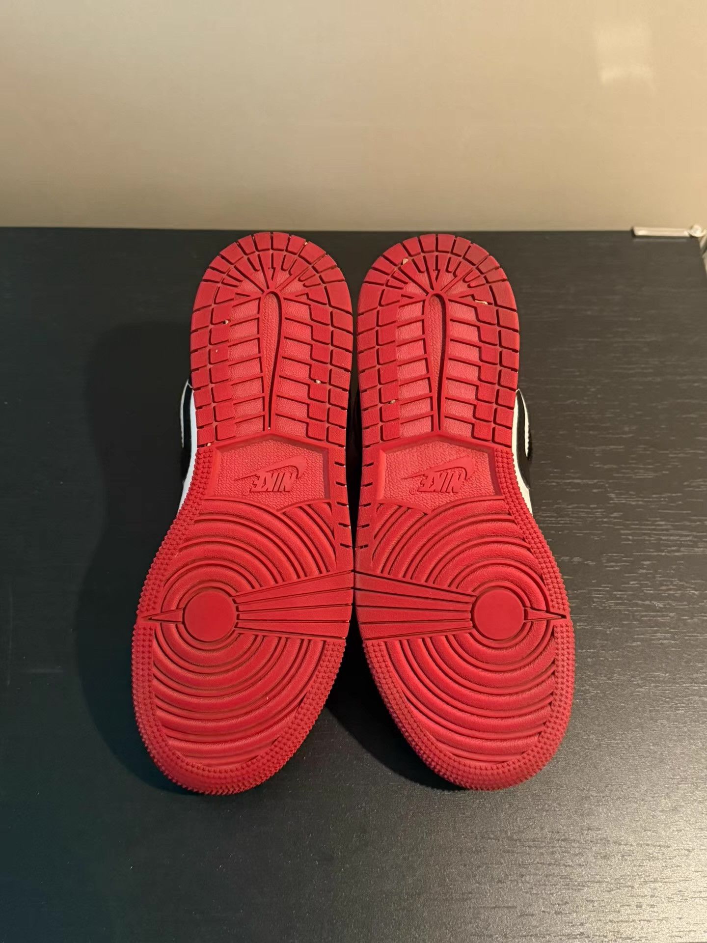 Nike Jordan Air Jordan 1 Low Low-top Sneakers。 Ｑ20 Size US 5 / EU 37 - 4 Thumbnail