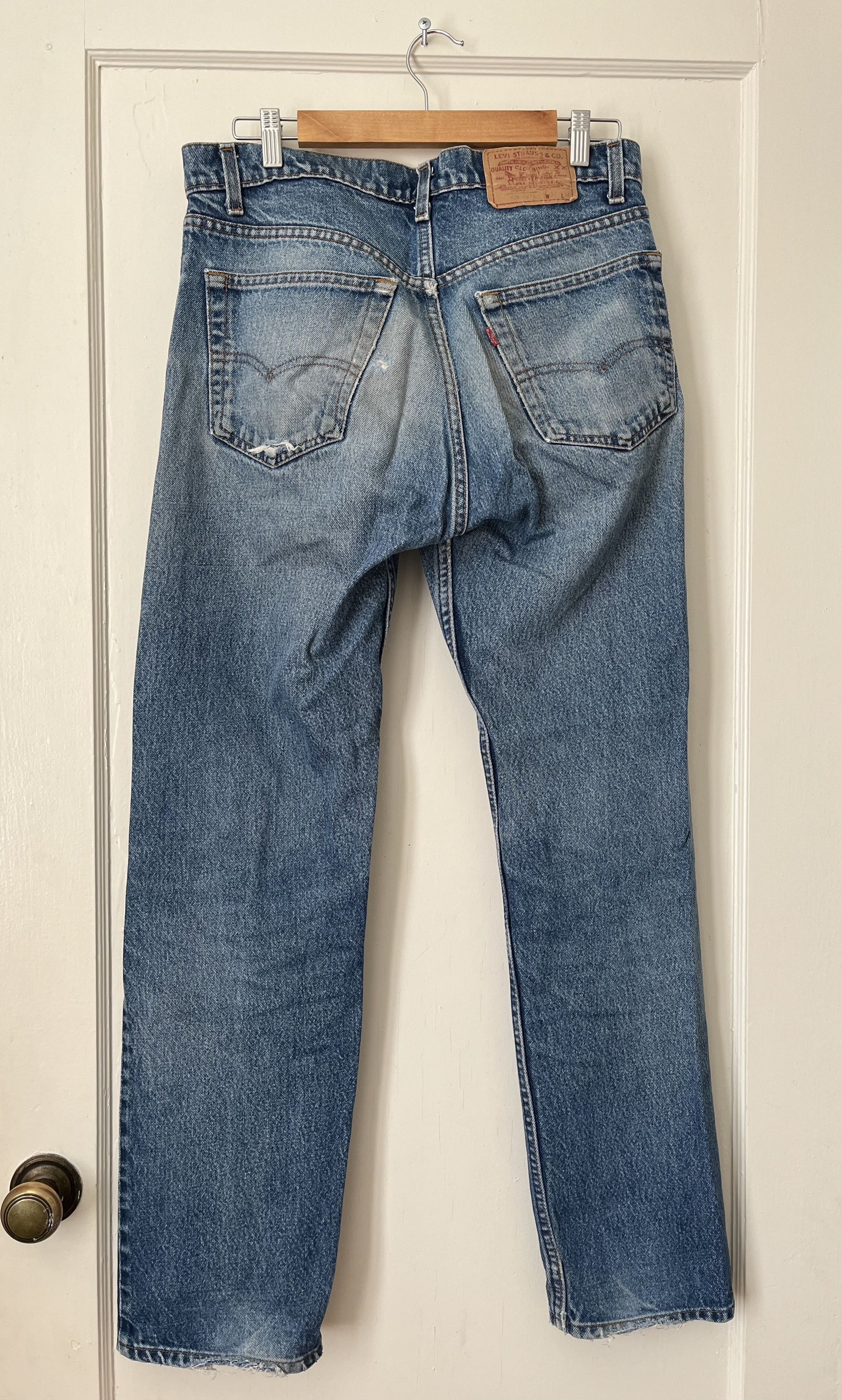 Levi's Vintage Authentically Worn-in Levis 505 Jeans Size US 33 - 1 Thumbnail