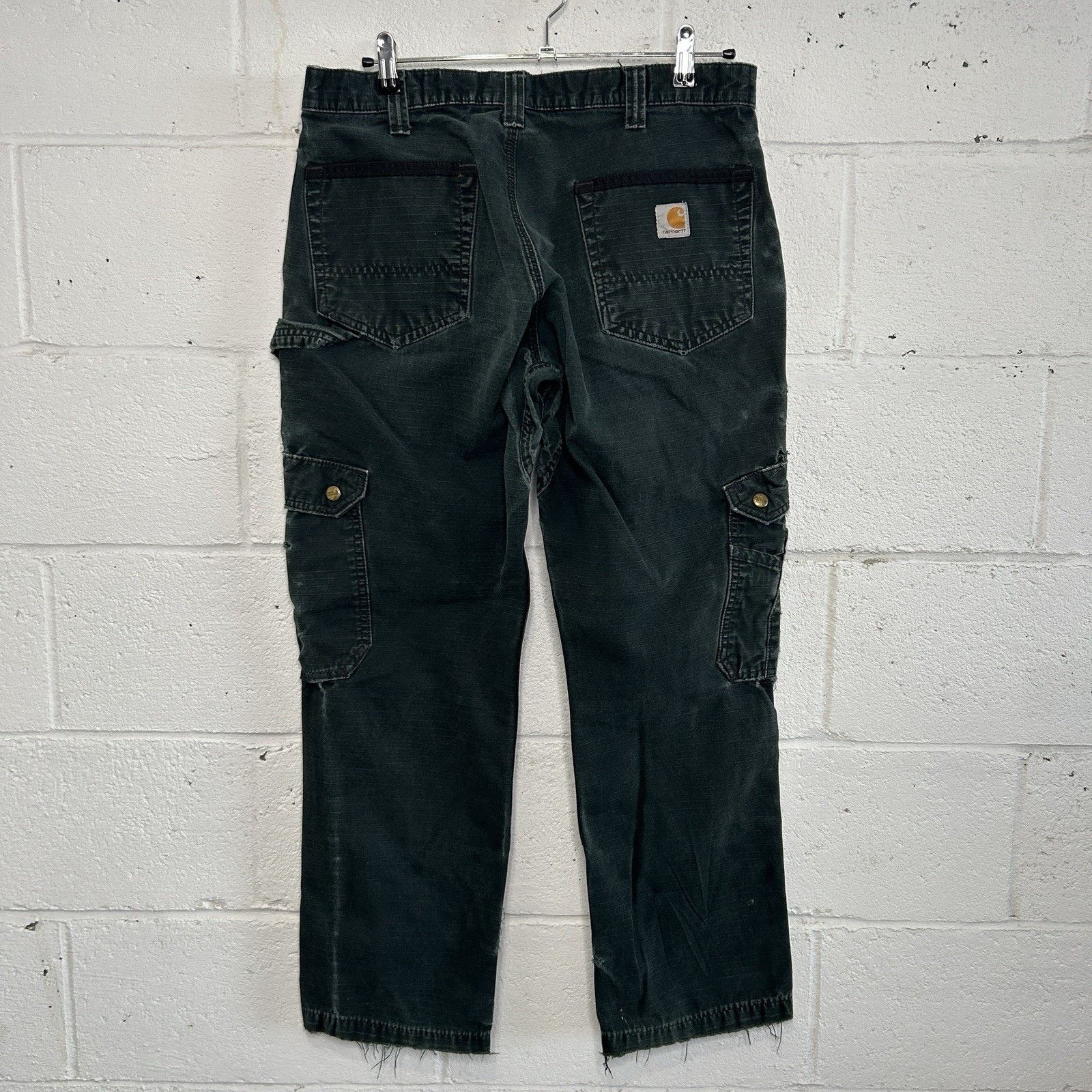 Carhartt Vintage Carhartt Relaxed Utility Cargo Pants “Black” B342 Size US 34 / EU 50 - 2 Thumbnail