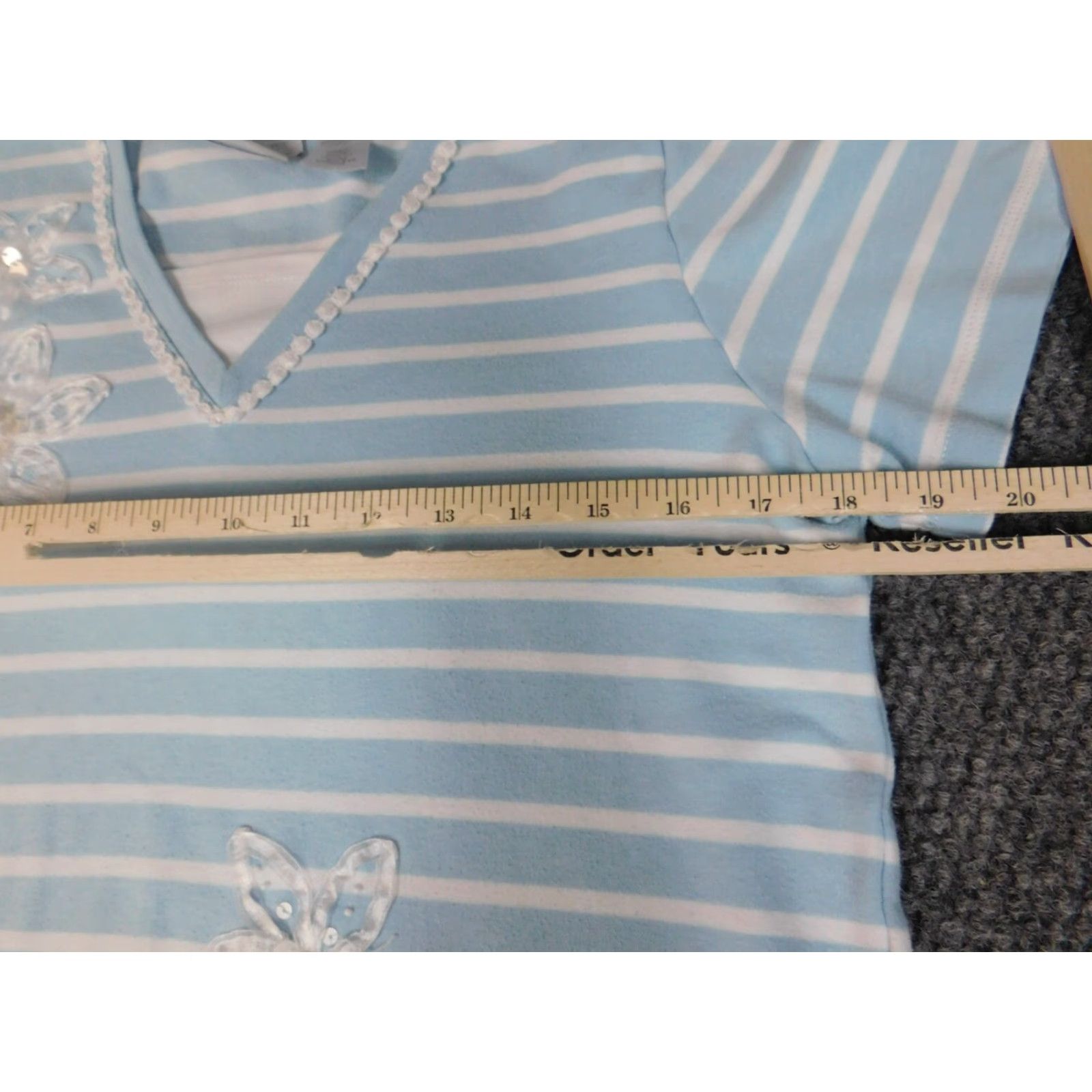 Vintage Alfred Dunner Blouse Shirt Petite PS Womens Blue Striped V-Neck Pullover Casual Short Sleeve Cotton Polyester Size S / US 4 / IT 40 - 5 Thumbnail