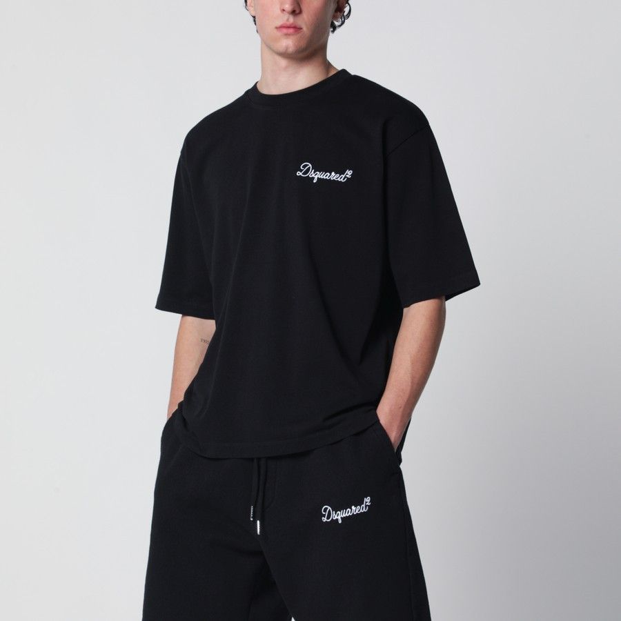 o1d2blof0226 Logo T-Shirt in Black