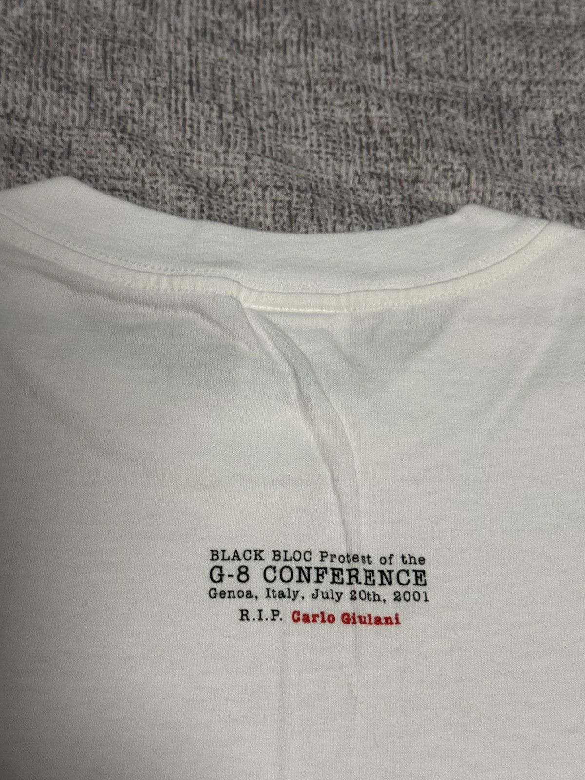 Supreme Supreme 2001 protest carabinieri G8 Genova CarloGiuliani tee Size US M / EU 48-50 / 2 - 6 Thumbnail