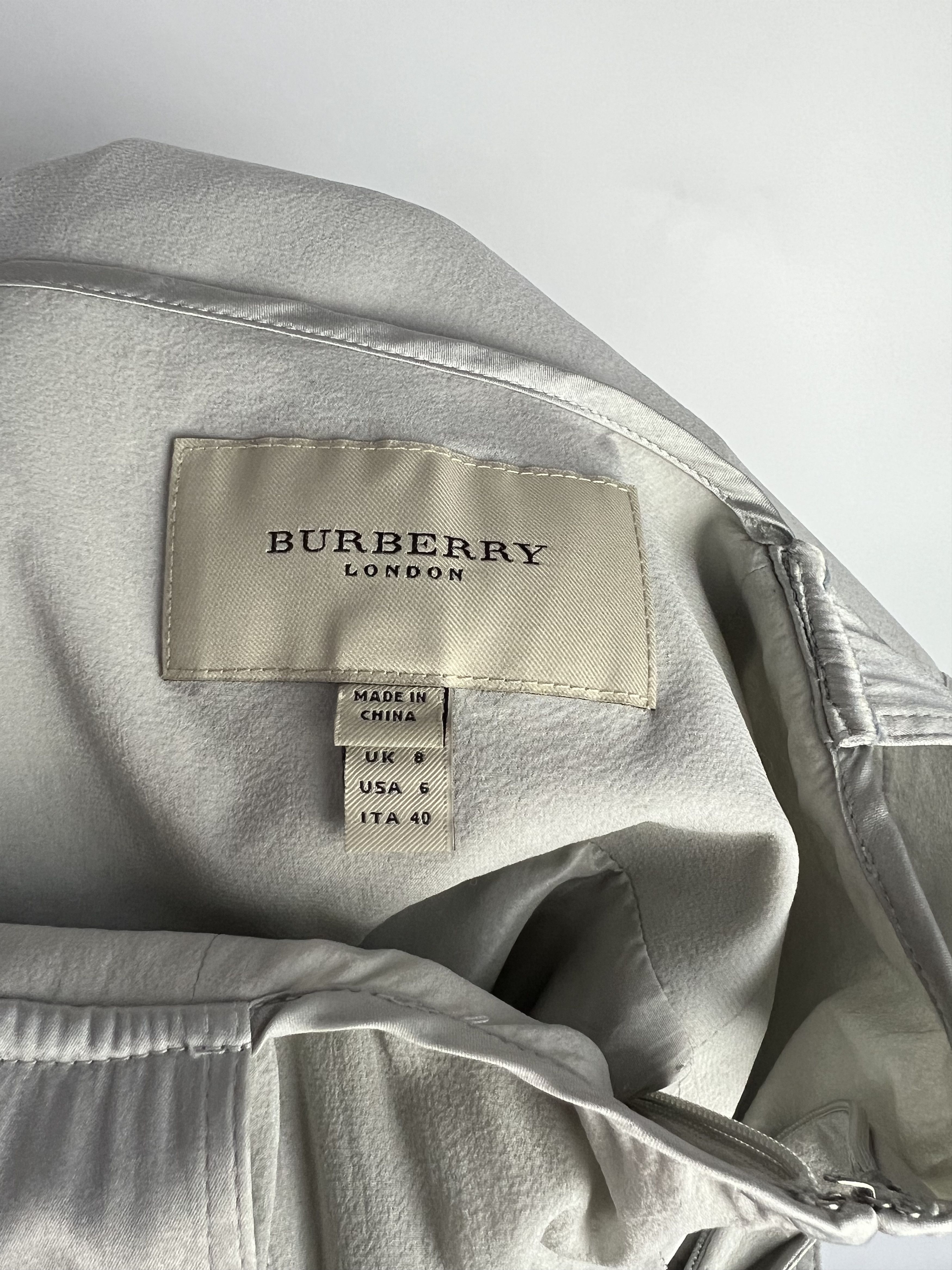 Burberry Burberry Gray Sleeveless Silk Belt Dress Size IT40 US6 UK8 Size S / US 4 / IT 40 - 8 Thumbnail