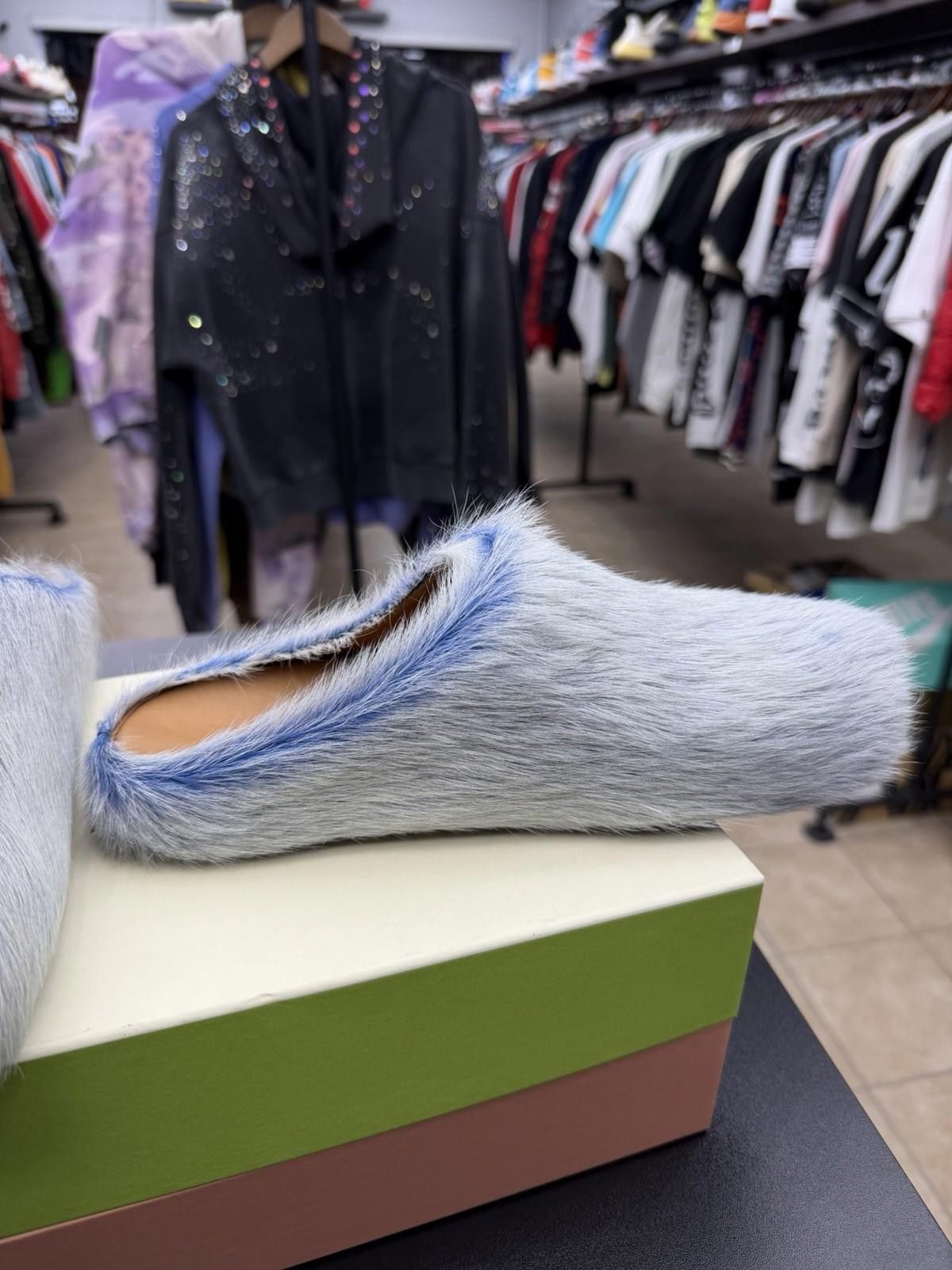 Marni Marni Biue Long Hair Calfskin Fussbett 37.5EU/7.5US Women’s Size US 7.5 / IT 37.5 - 8 Thumbnail