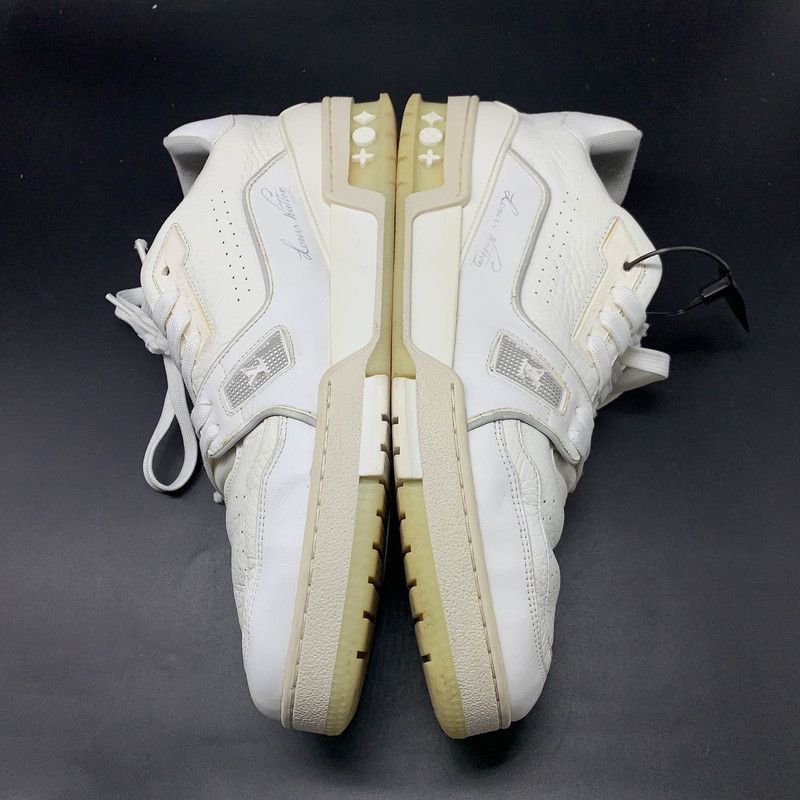 Louis Vuitton Louis Vuitton Trainer Low Top Sneakers in White Size US 7 / IT 37 - 8 Thumbnail