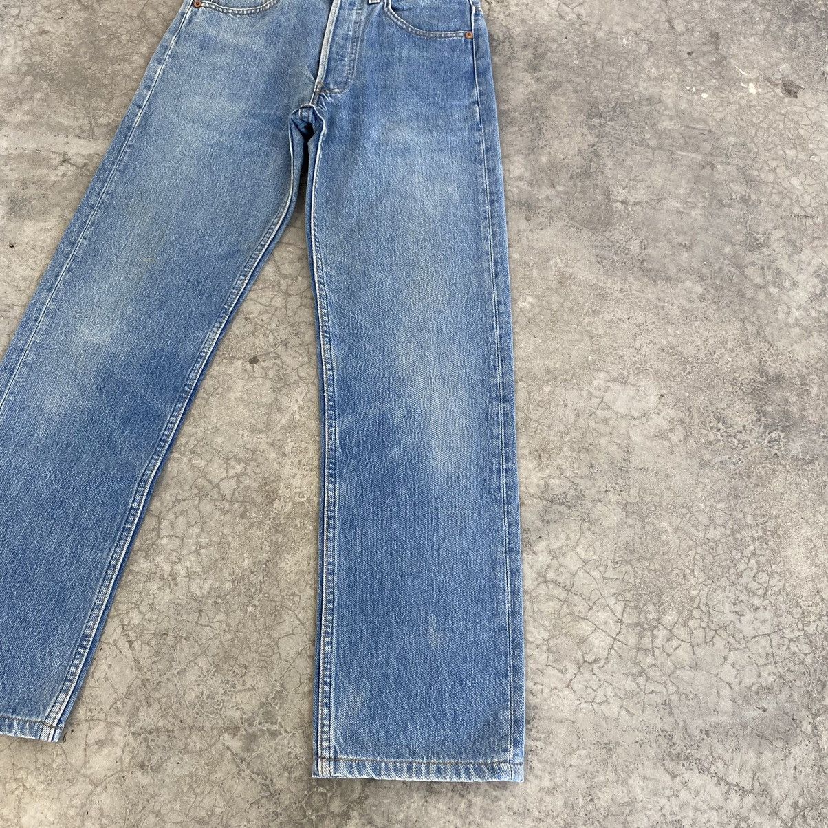 Levi's Vintage Late 80’s Levis 501 Faded Blue Denim Jeans Size US 28 / EU 44 - 7 Thumbnail
