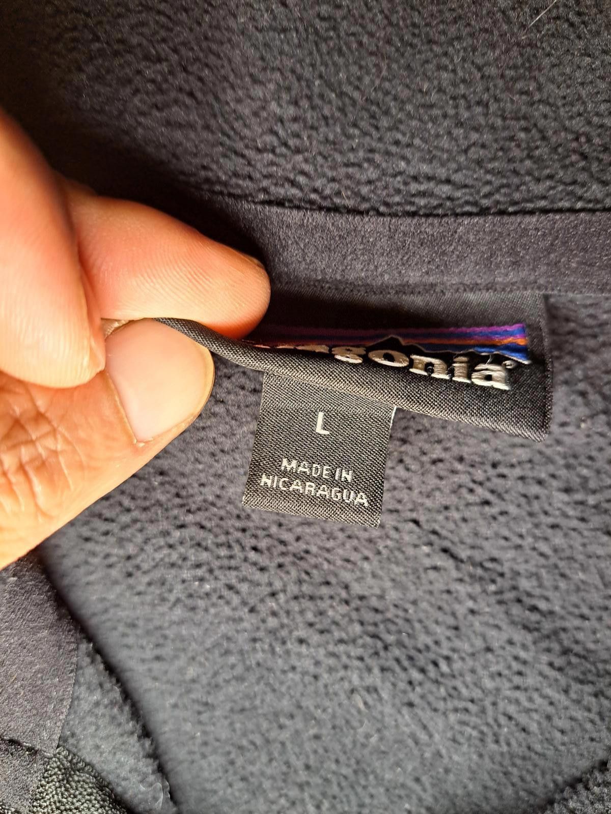 Patagonia Patagonia Pullover Fleece Jacket Mens Large Black Sweater Size US L / EU 52-54 / 3 - 4 Thumbnail