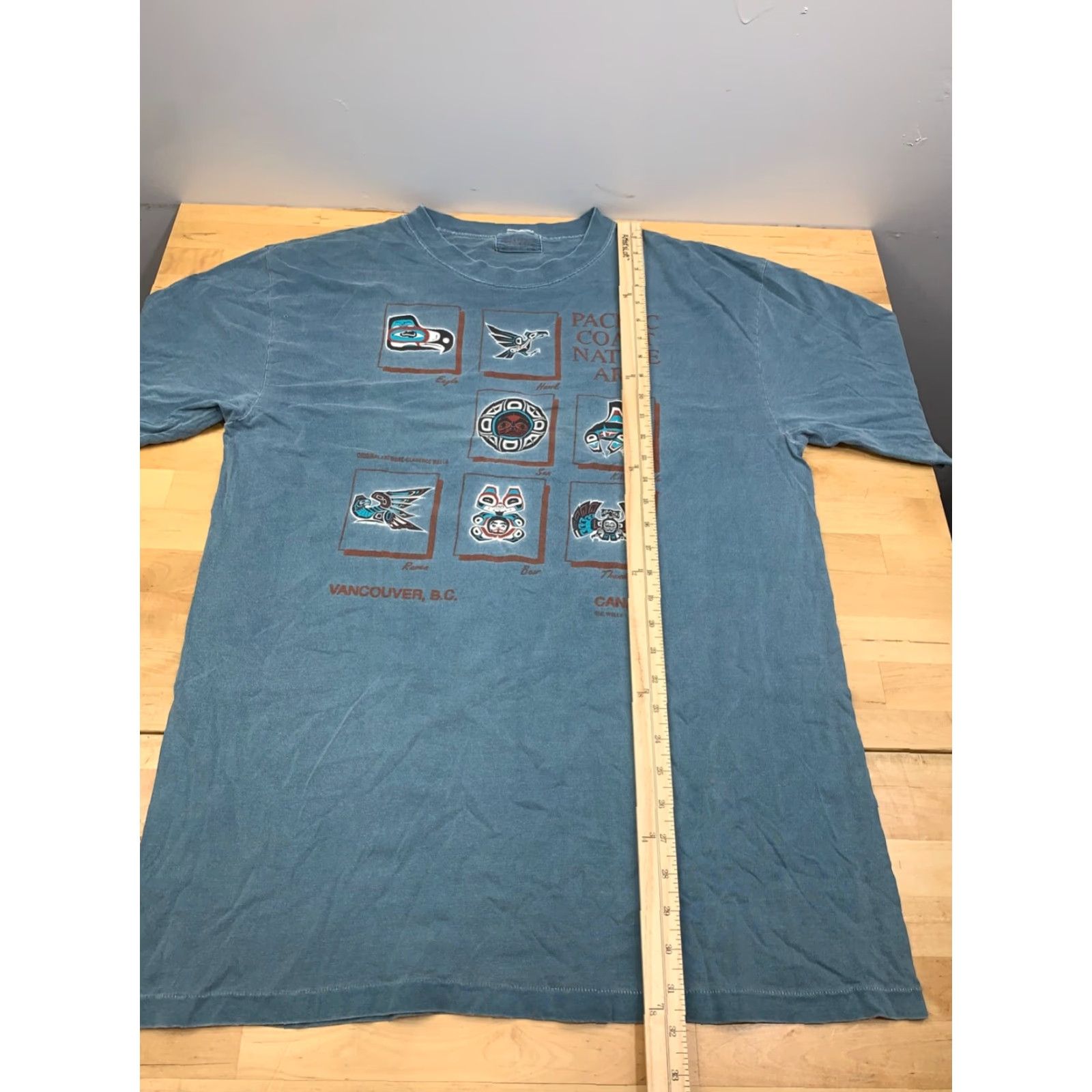 Vintage VINTAGE Vancouver Canada Pacific Coast Native Art Shirt L Blue 90s Mens T-Shirt Waves Size US L / EU 52-54 / 3 - 6 Thumbnail