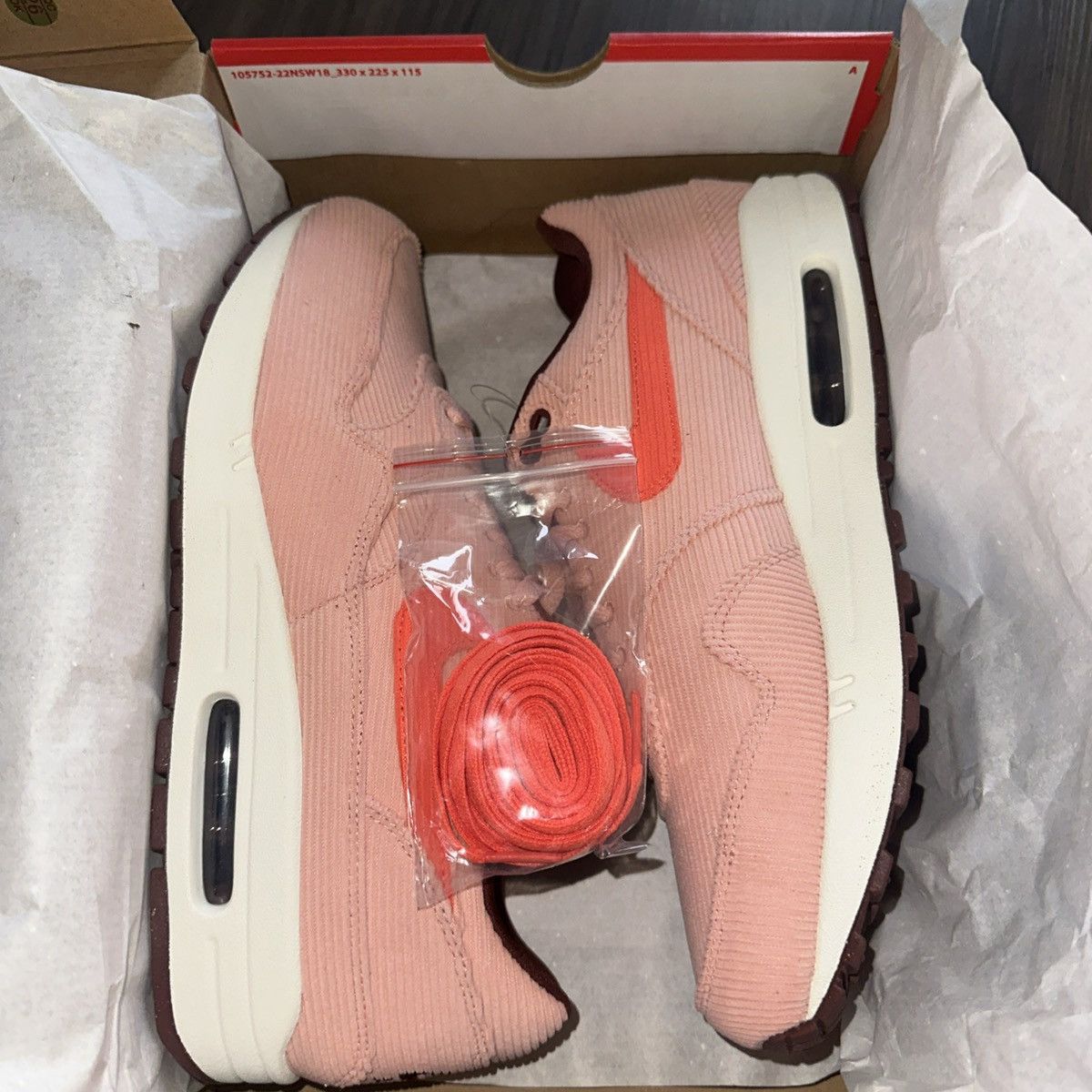 Nike Nike Air Max 1 Premium Corduroy Coral Stardust 2022 M 10.5 Size US 10.5 / EU 43-44 - 10 Thumbnail