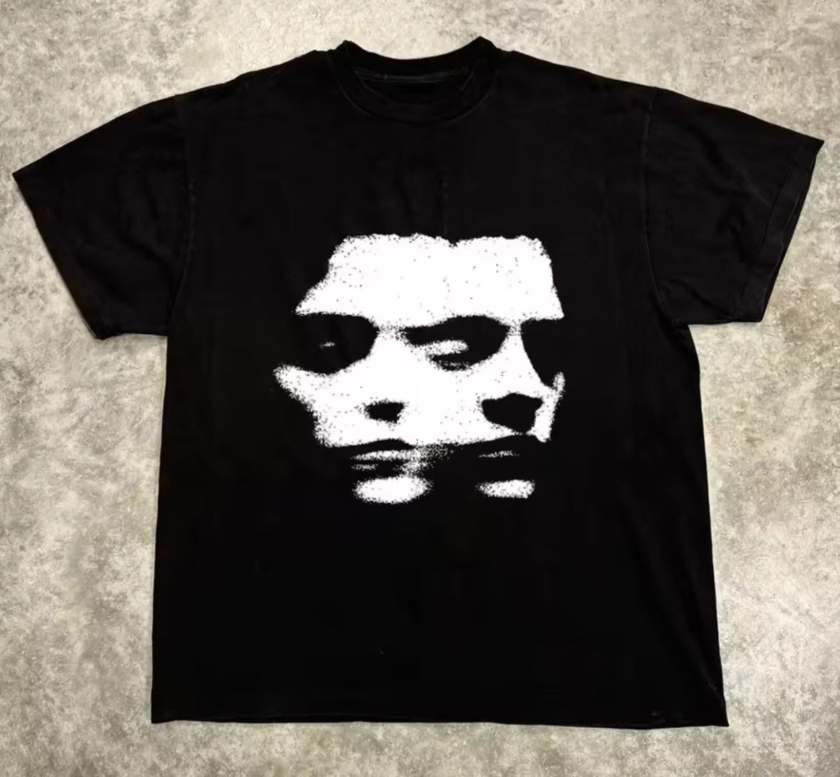 Other Y2K Streetwear Retro Double Face Rock Graphic Black T-Shirt Size US S / EU 44-46 / 1 - 1 Thumbnail