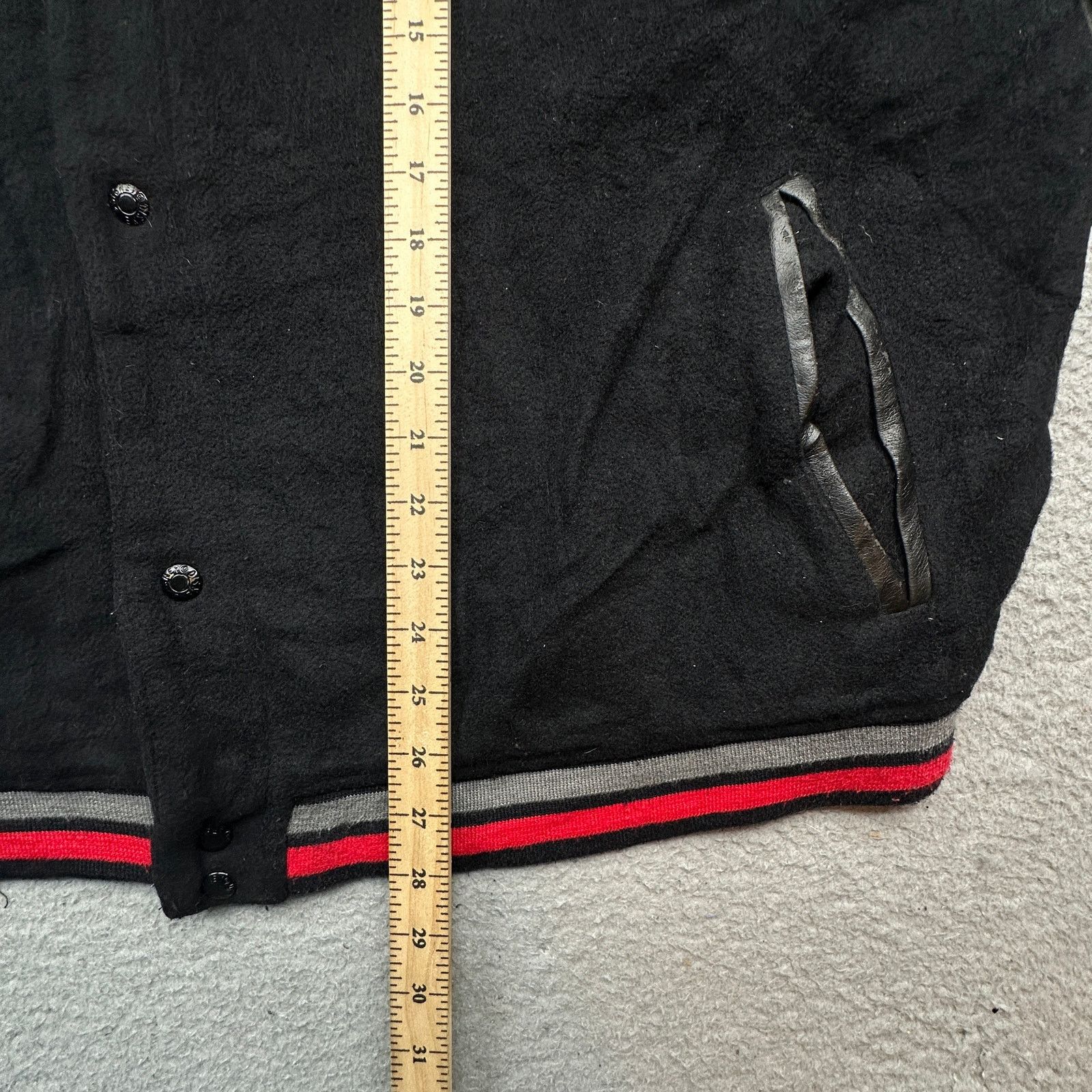 Disney VTG Disney The Incredibles Varsity Jacket XL PATCHED HOLE Size US XL / EU 56 / 4 - 6 Thumbnail