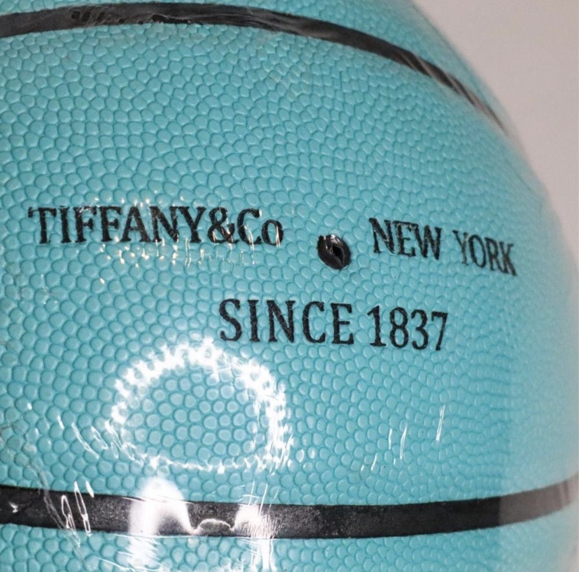 Spalding × Tiffany & Co. Tiffany & Co x Spalding Basketball Limited Edition Size ONE SIZE - 4 Thumbnail