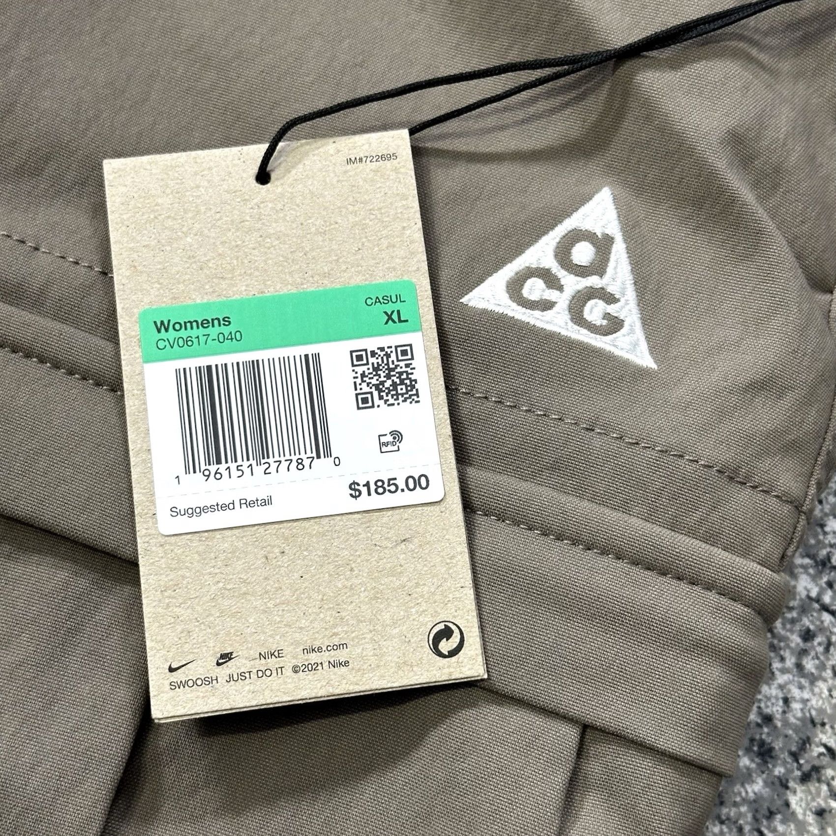 Nike ACG Nike ACG Pants Womens XL Cordura Cargo High Rise 27” Inseam 27.5 in Beige Regular Size 40" / US 18 - 2 Thumbnail