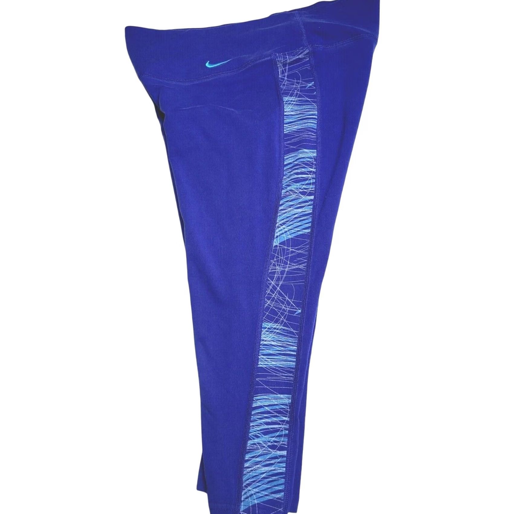 Nike VINTAGE? Nike Dri-Fit Navy Blue White Stretch Athletic Capri Leggings - Medium Women Blue Capris M Athletic Nike Dri-FIT | Womens Activewear Size 32" / US 10 / IT 46 - 2 Thumbnail