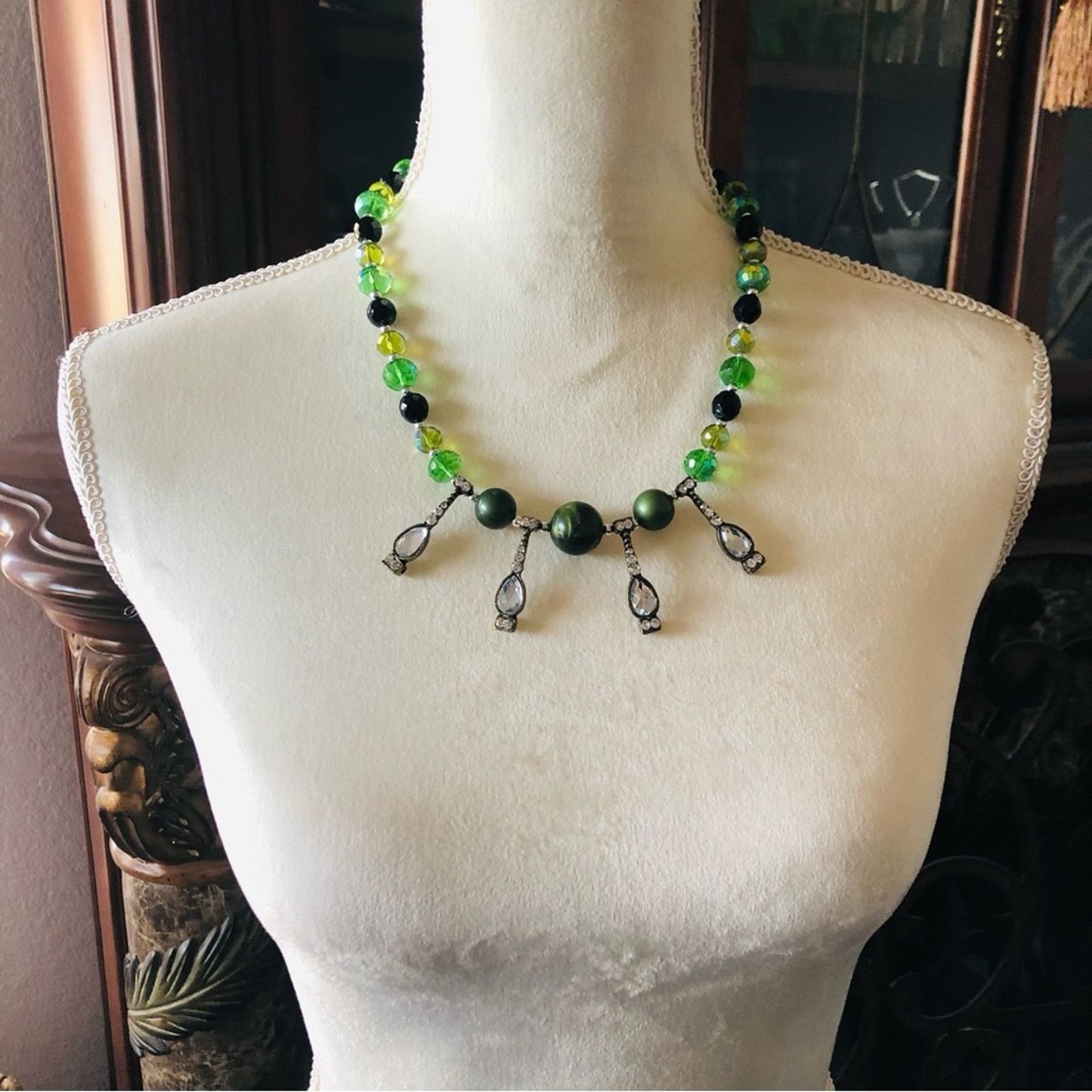 Handmade Handcrafted forest surrender crystal bead pendant necklace Size ONE SIZE - 5 Thumbnail