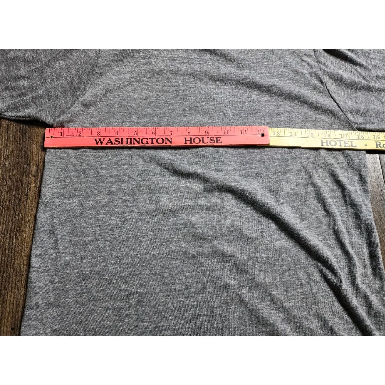 Vintage Friends United Network T-Shirt Men M Gray Graphic Print Logo Crew Neck Short Sleeve Cotton Blend All Seasons Mens Size US M / EU 48-50 / 2 - 3 Thumbnail