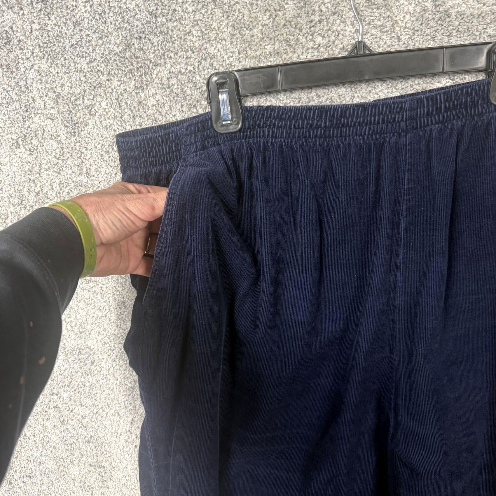 Basic Editions VINTAGE Basic Editions Pants 3X 42x27 Corduroy Tapered Elastic Pockets Pull On 90s Grunge Bohemian Grannycore Loungewear Womens Size 40" / US 18 - 6 Thumbnail
