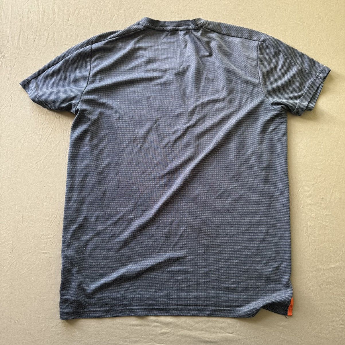 Other Unipro QWICK-DRY Athletic V-Neck Tee Size US L / EU 52-54 / 3 - 2 Thumbnail