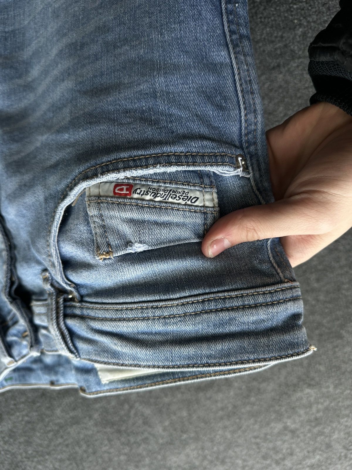 Diesel 🚨 RARE DIESEL MEN DENIM JEANS AVANT GARDE IFSIXWASNINE Y2K Size US 31 - 7 Thumbnail