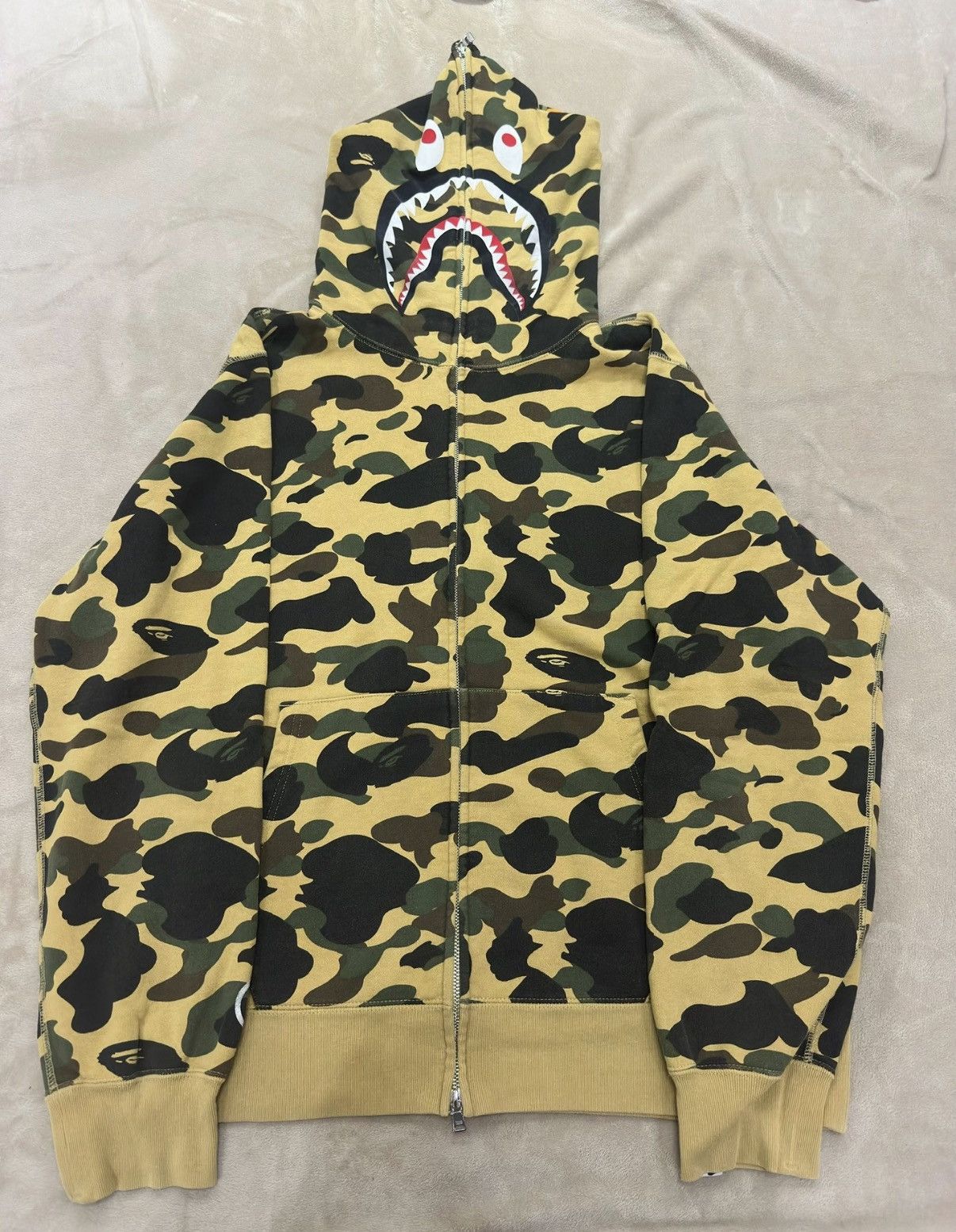 Bape BAPE 1st Camo Shark Head Hoodie K5 Size US XXL / EU 58 / 5 - 1 Thumbnail