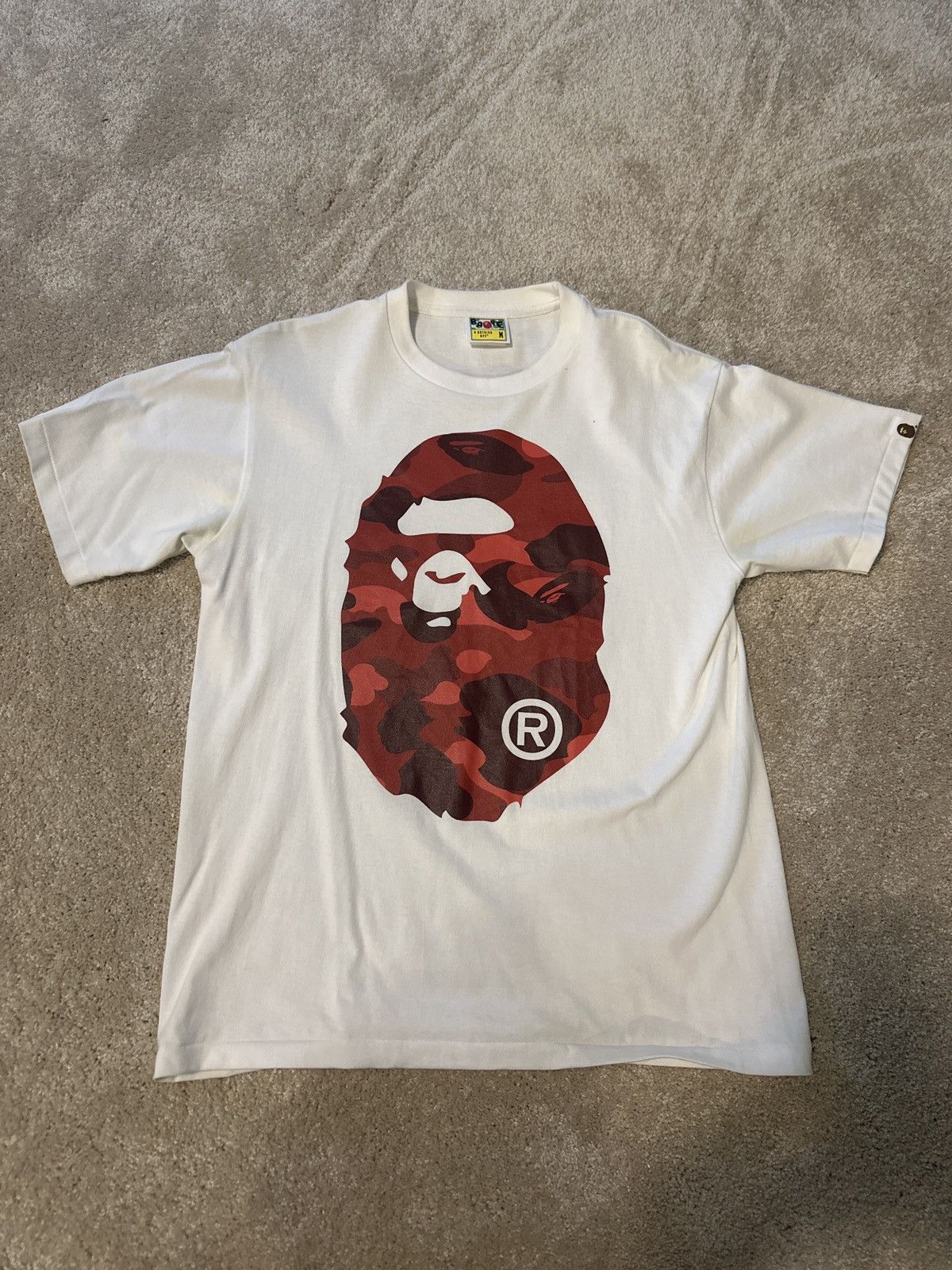 Bape BAPE Color Camo Big Ape Head White/Red Tee Size US M / EU 48-50 / 2 - 1 Thumbnail