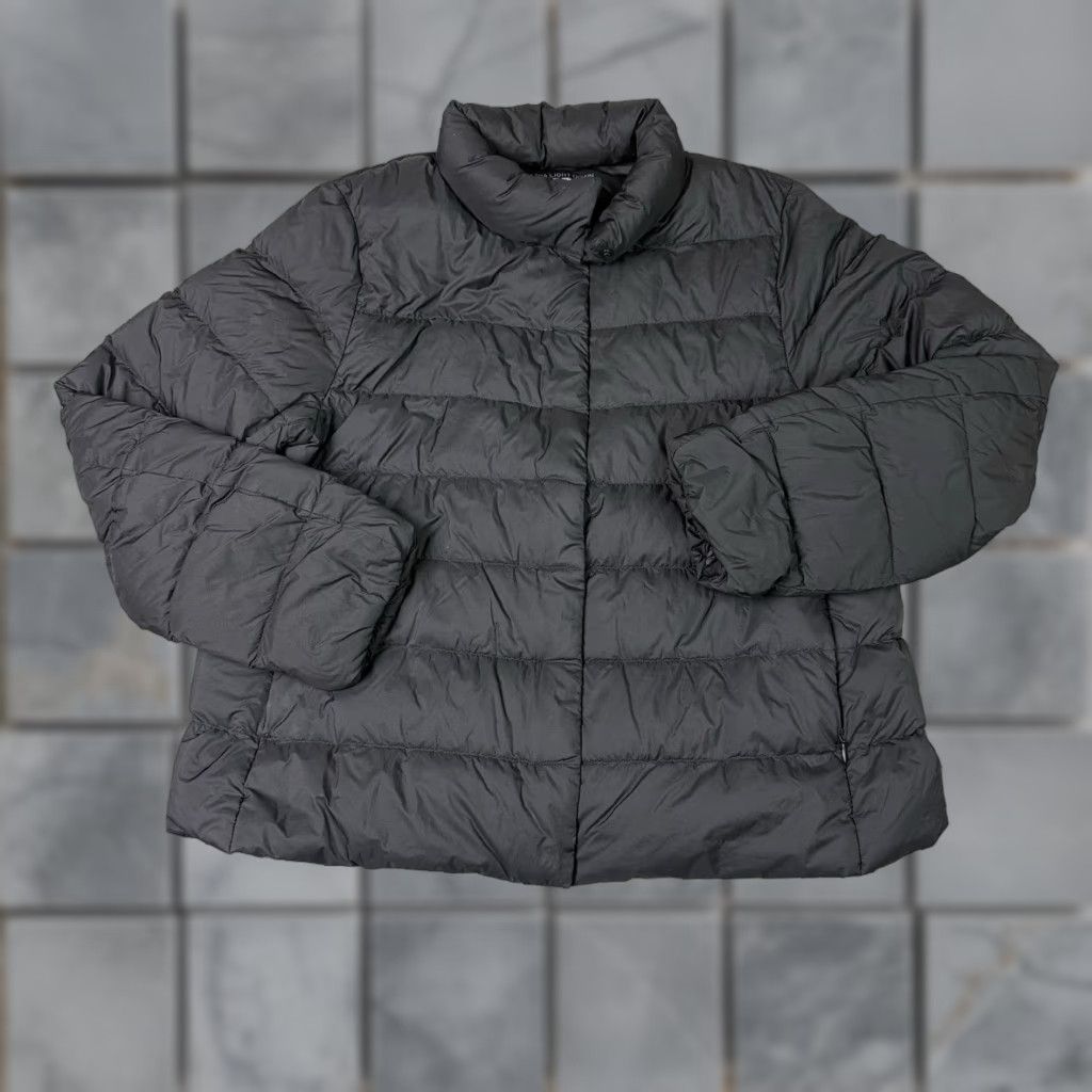 Uniqlo VINTAGE Uniqlo Jacket Mens Down Ultra Light Black Large Coat Casual Essential Nylon Boxy Size US L / EU 52-54 / 3 - 1 Thumbnail