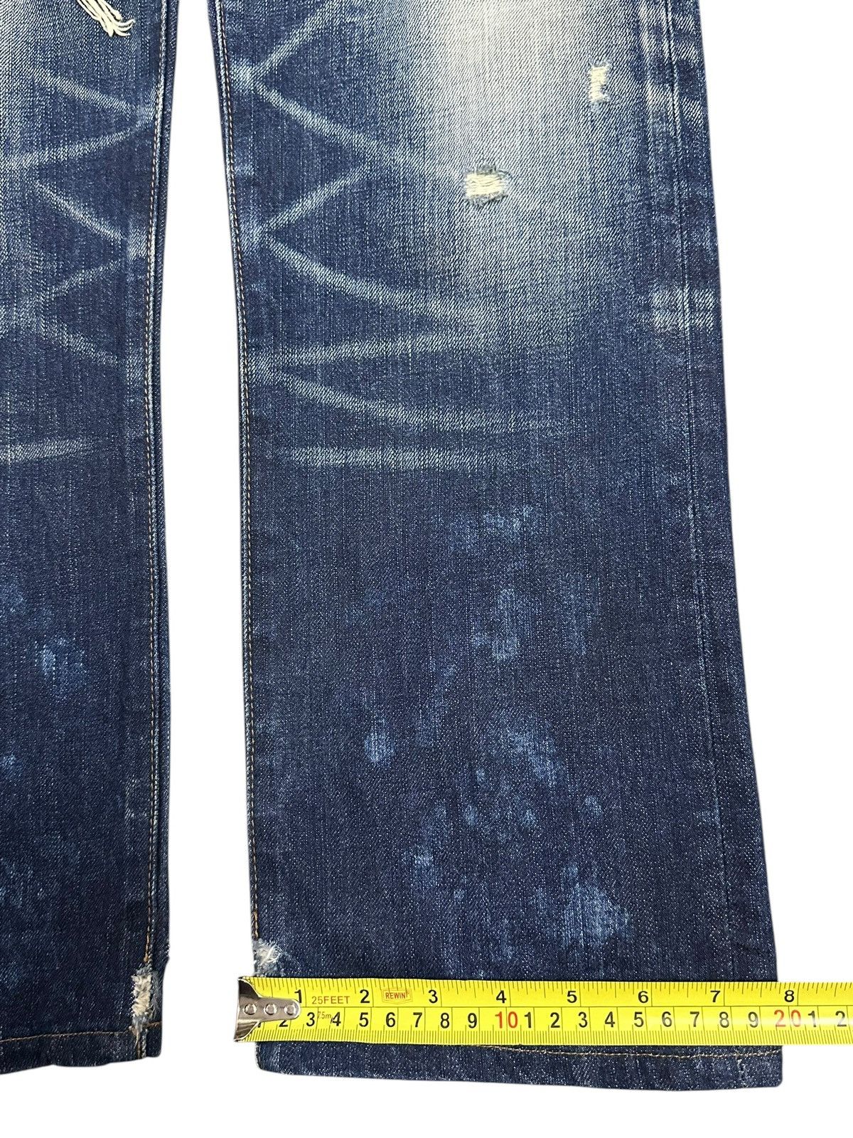 Japanese Brand Vintage Japanese Brand Blue Faded Wash Distressed Jeans Size US 32 / EU 48 - 16 Thumbnail