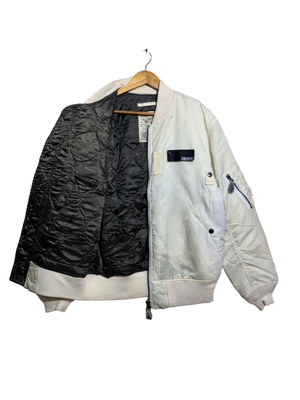 Avirex 🔥RARE AVIREX WHITE BOMBER JACKETS USAF Size US XL / EU 56 / 4 - 2 Thumbnail
