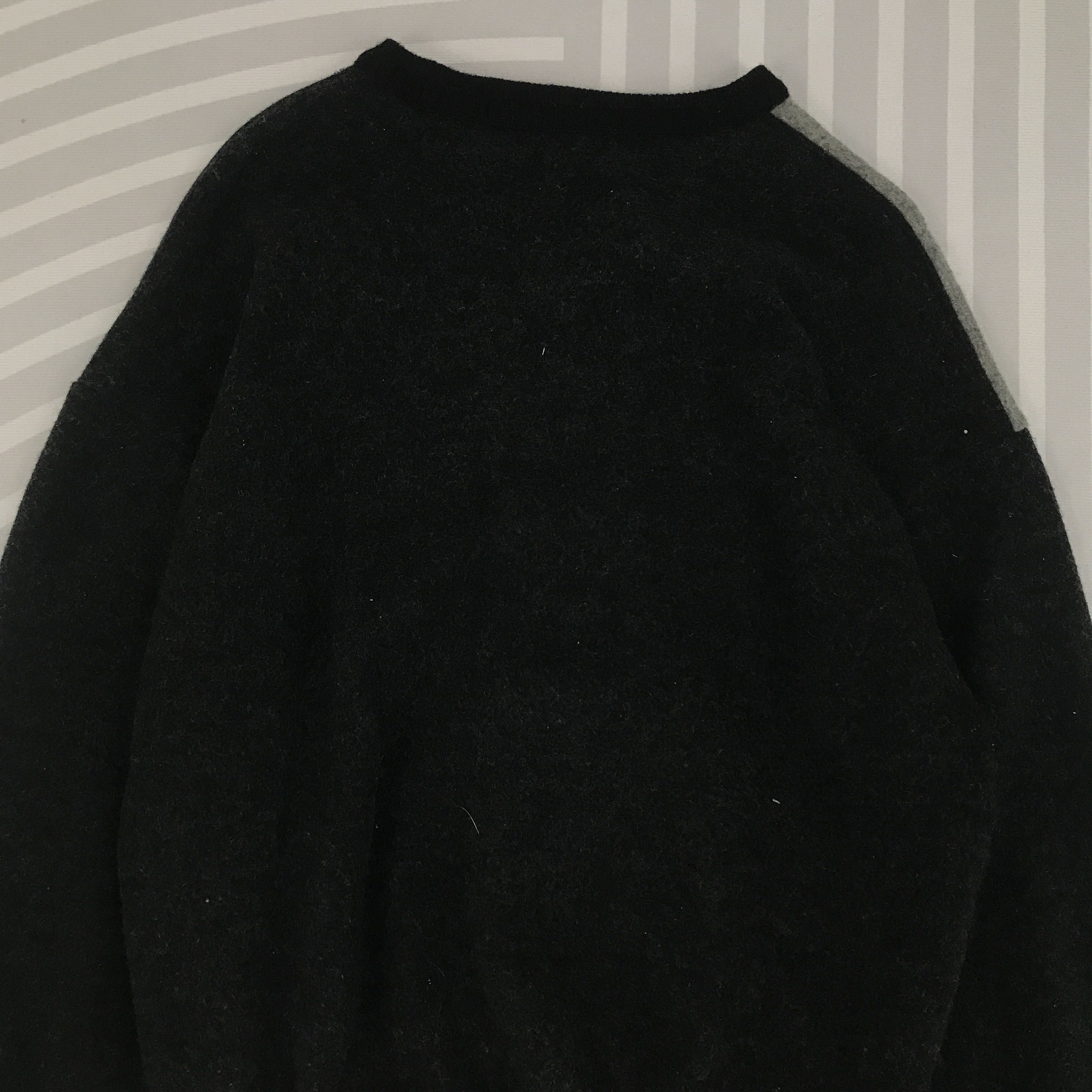 Japanese Brand × Vintage Vintage Via appila Japan design wool sweatshirt Size US L / EU 52-54 / 3 - 5 Thumbnail