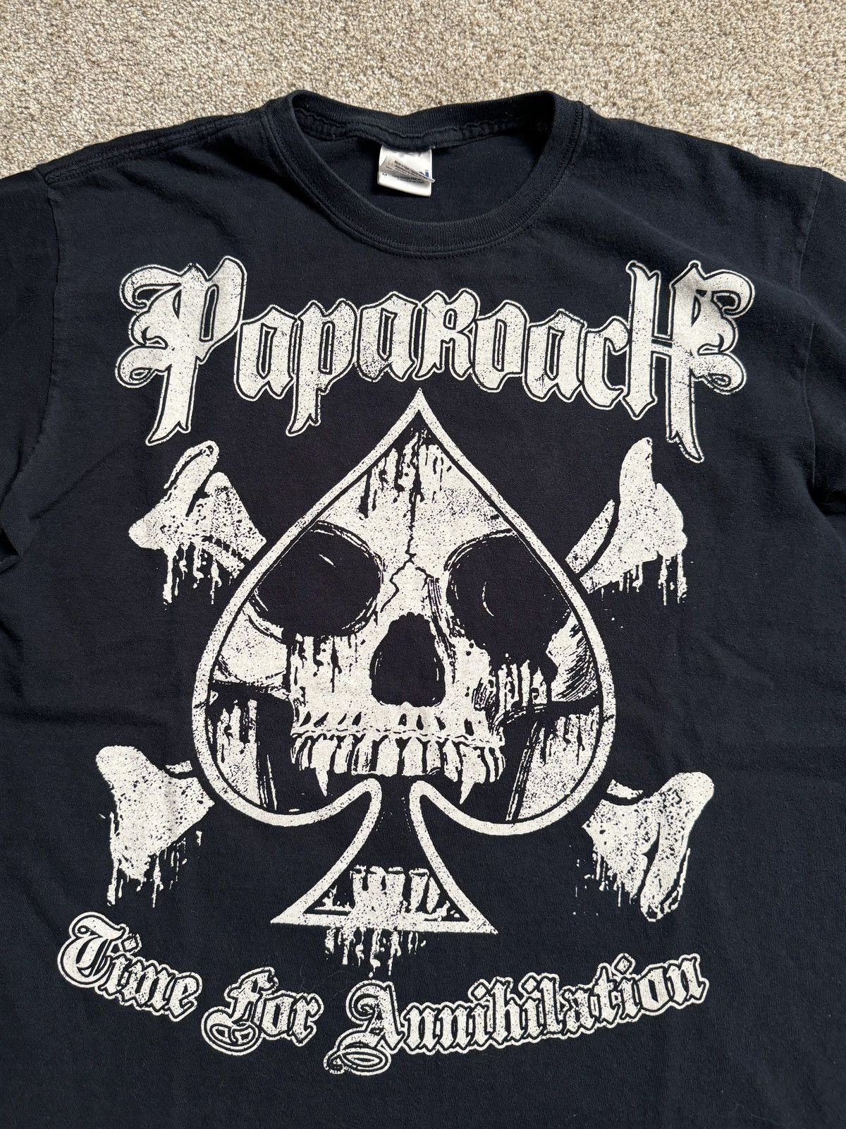 Gildan BLACK GILDAN HEAVY COTTON “PAPAROACH” GRAPHIC TEE Size US M / EU 48-50 / 2 - 2 Thumbnail