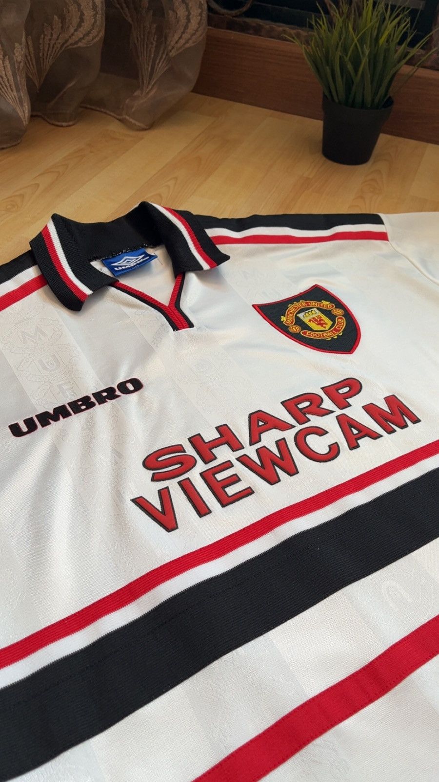 Umbro Manchester Uniter 1997/98 Away Kit Size US XL / EU 56 / 4 - 2 Thumbnail
