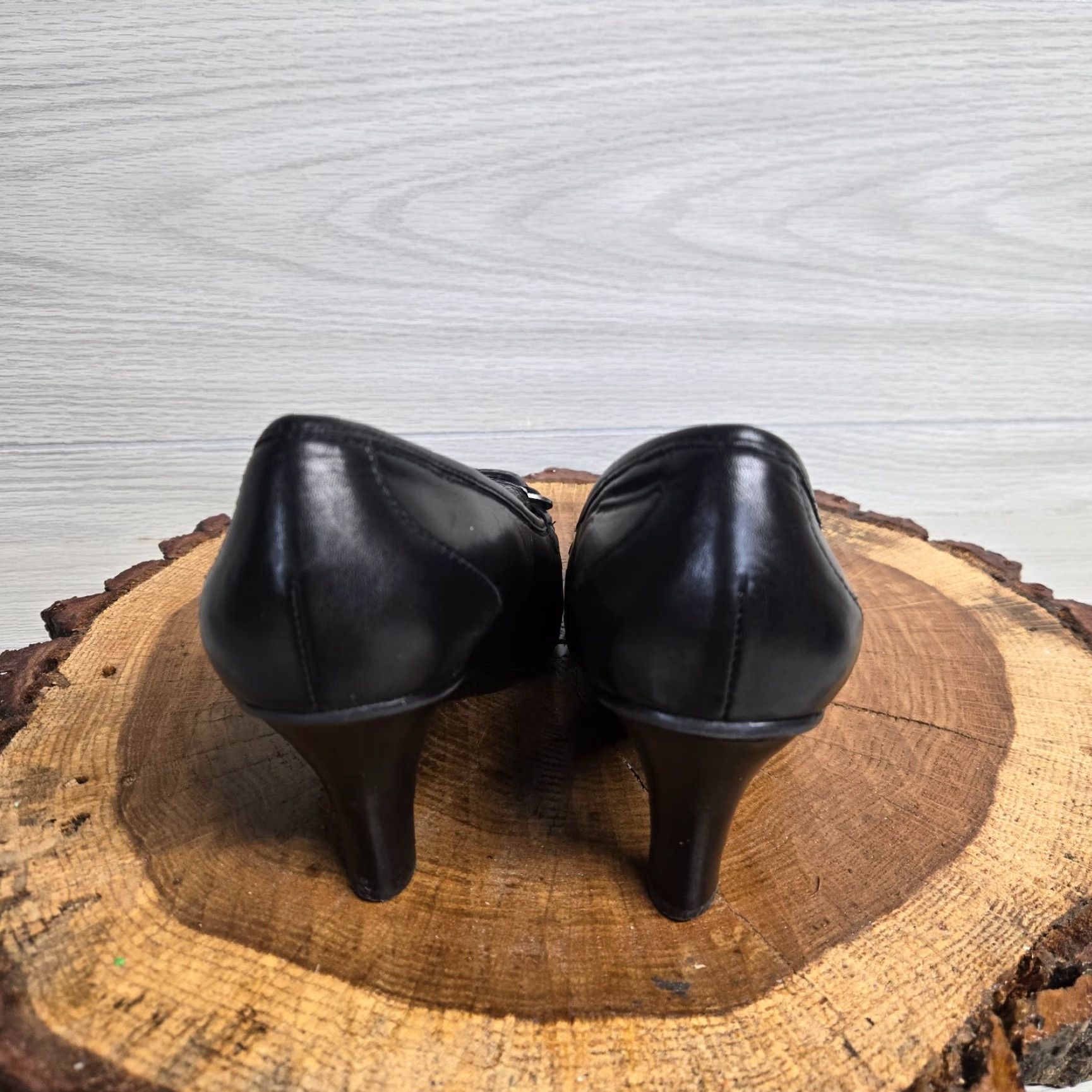 Nine West VINTAGE Nine West Black Patent Leather Pump Heels Women's Size 6M High Heel Classics Size US 6 / IT 36 - 4 Thumbnail